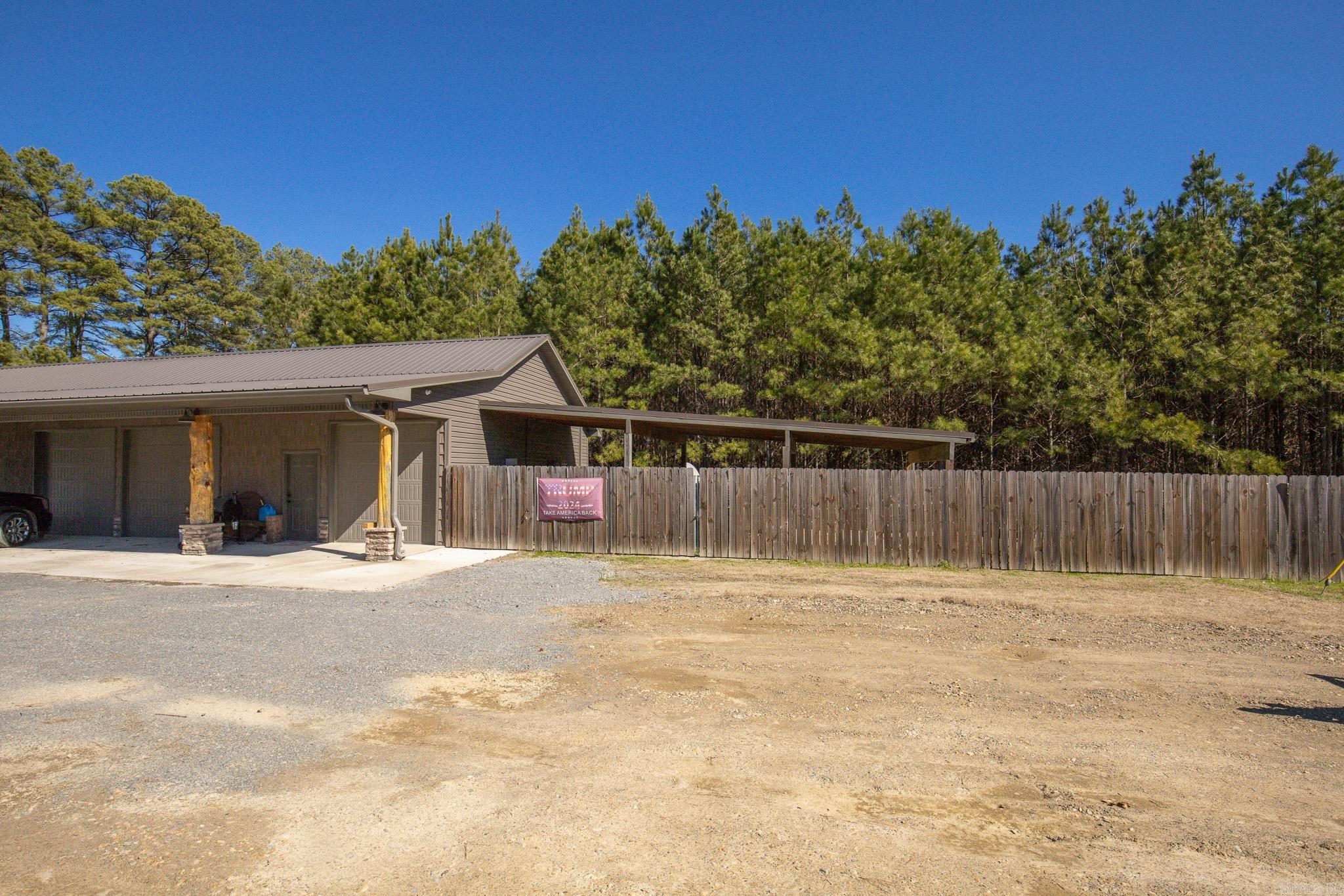 Metes & Bounds - Residential