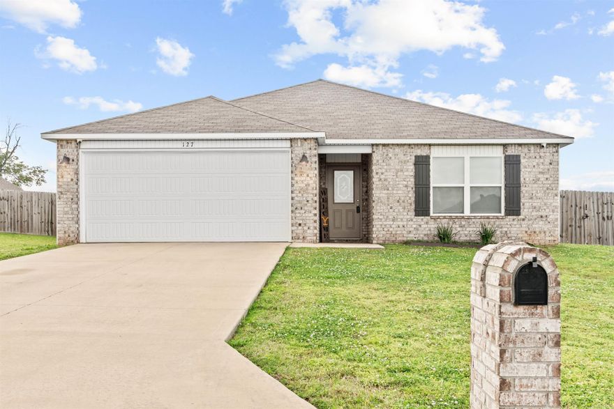 A charming 3-bedroom, 2-bathroom home located in the Brookland Hills Subdivision. Situated on a spacious corner lot with a fantastic fenced backyard. Features an open concept layout.