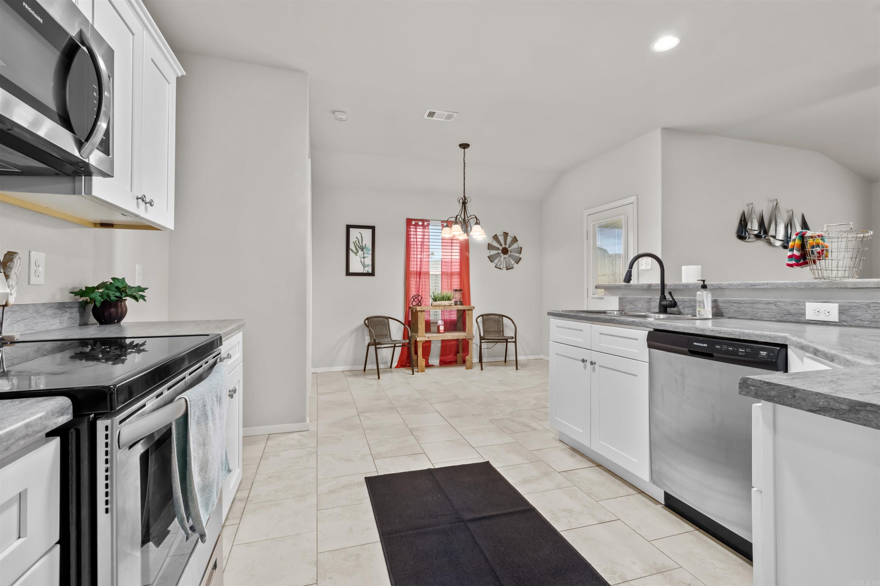 BROOKLAND HILLS - Residential