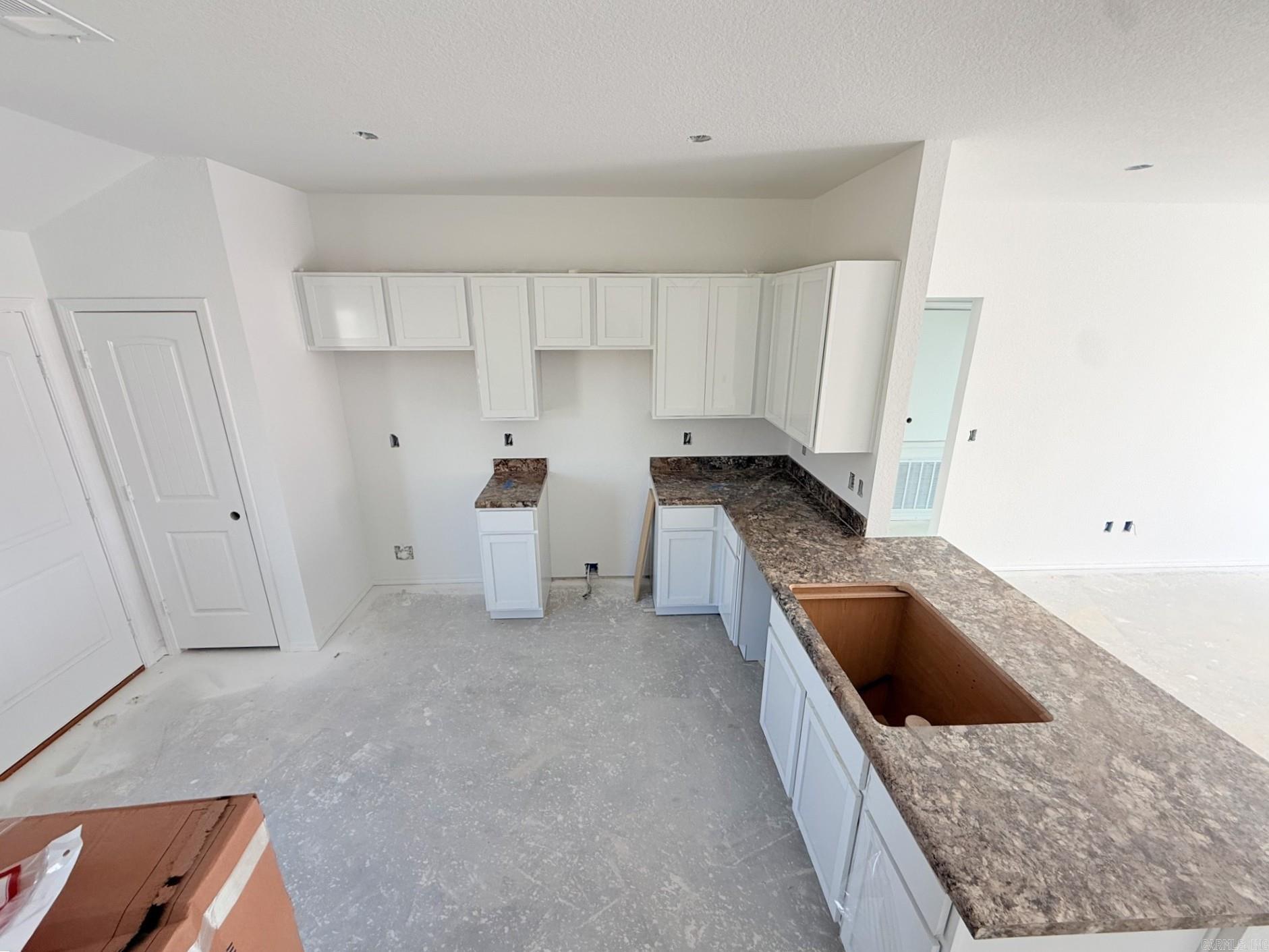 SOUTHFORK RANCH S/D PH I - Residential