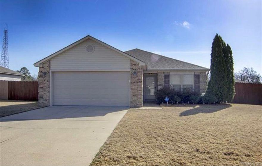 Great home in the Bryant school district. Fully Fenced. Refrigerator included. Move in ready December 1. No housing vouchers. Cannot show until December 1.