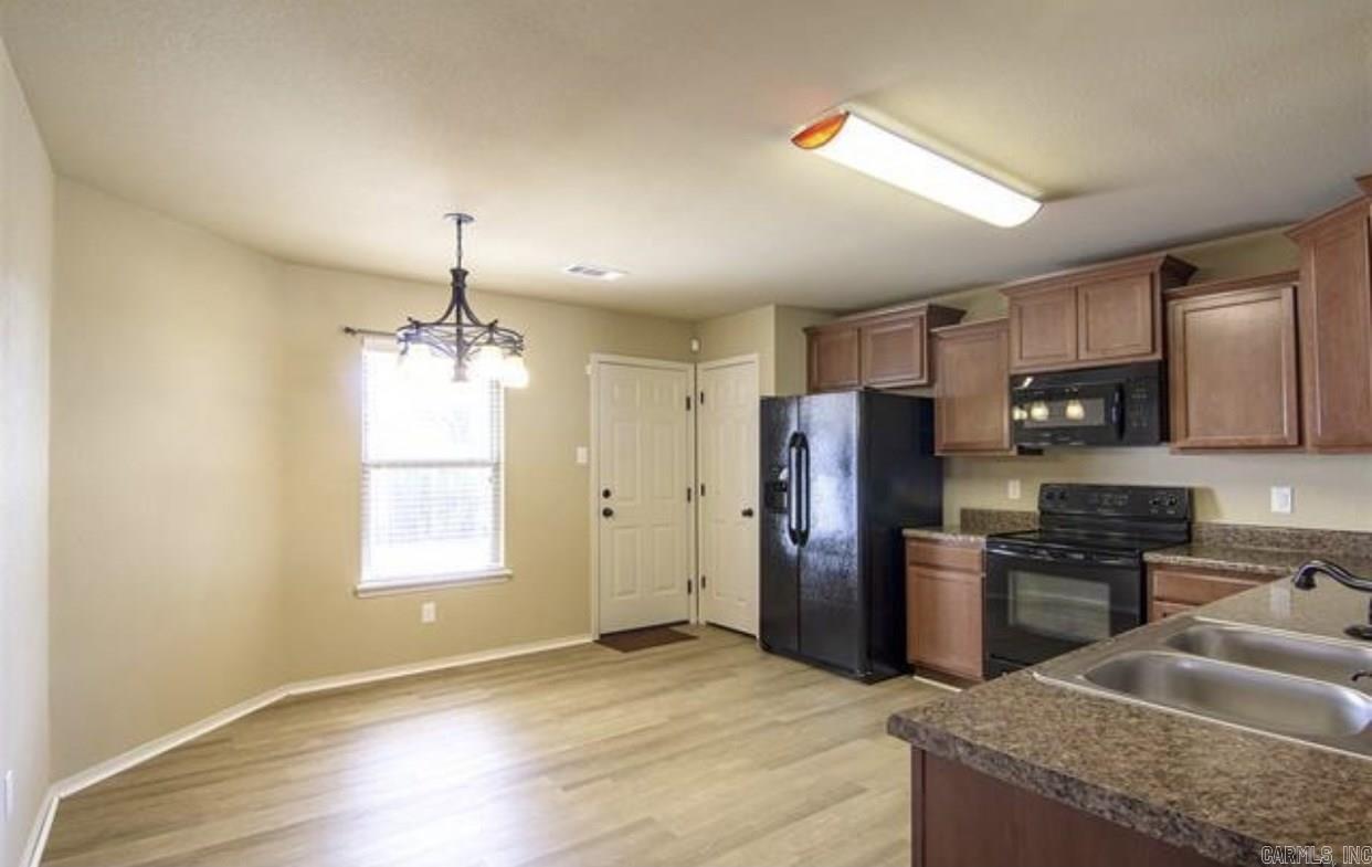 Woodside Place - Residential Lease