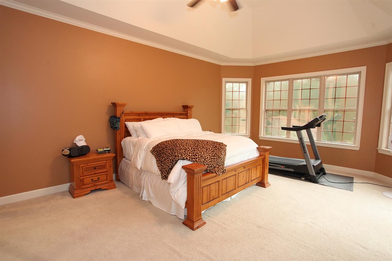 ESTATES OF RIVER VIEW - Residential