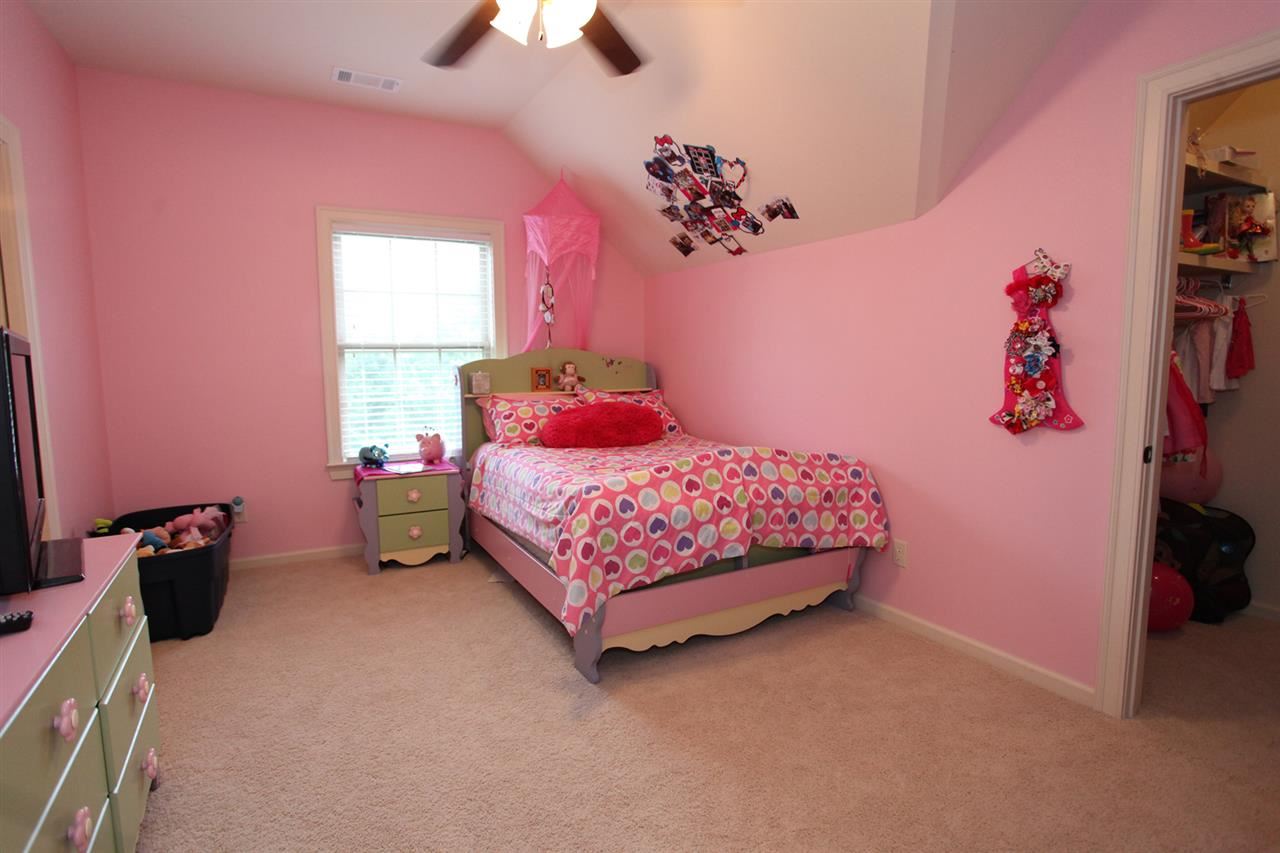 ESTATES OF RIVER VIEW - Residential