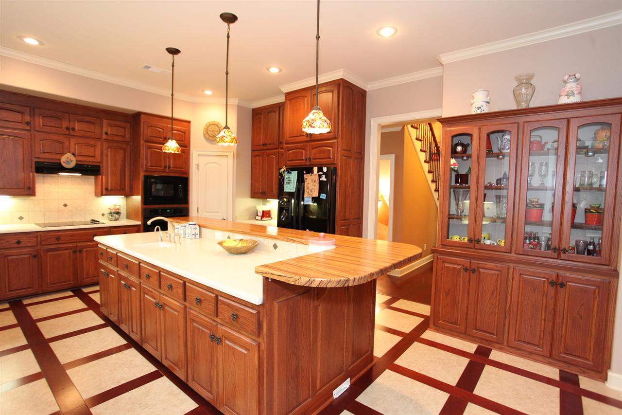 ESTATES OF RIVER VIEW - Residential