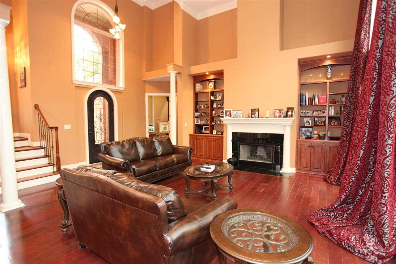 ESTATES OF RIVER VIEW - Residential