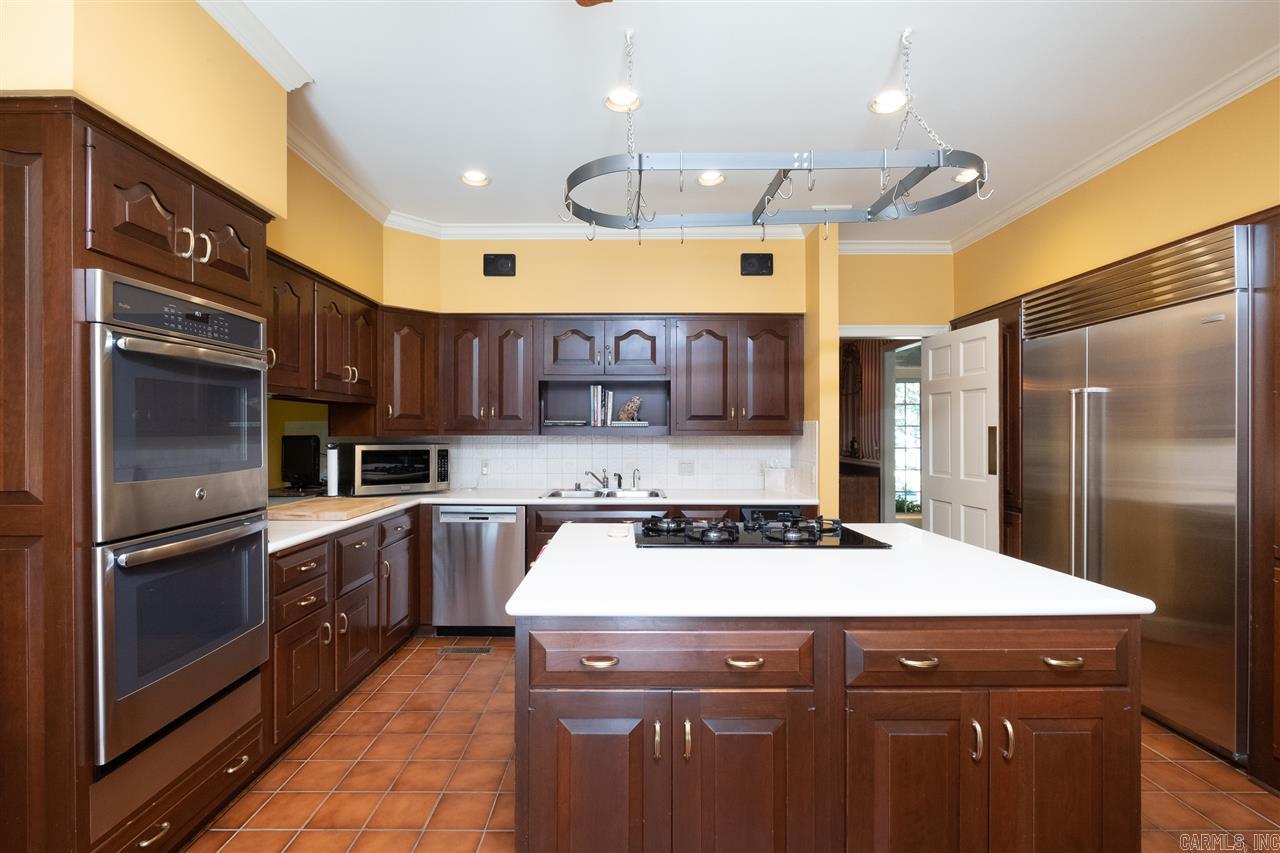 HICKORY HILLS - Residential