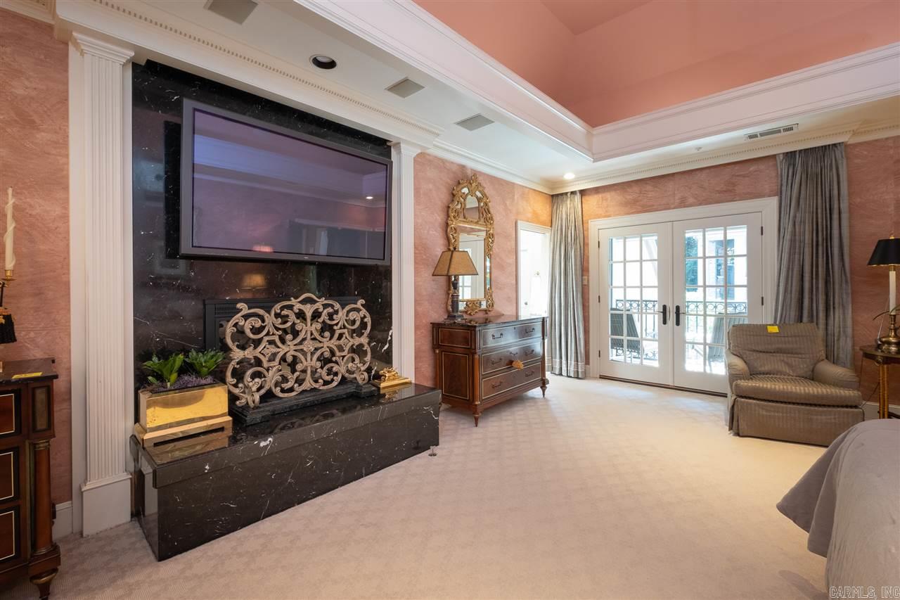 HICKORY HILLS - Residential