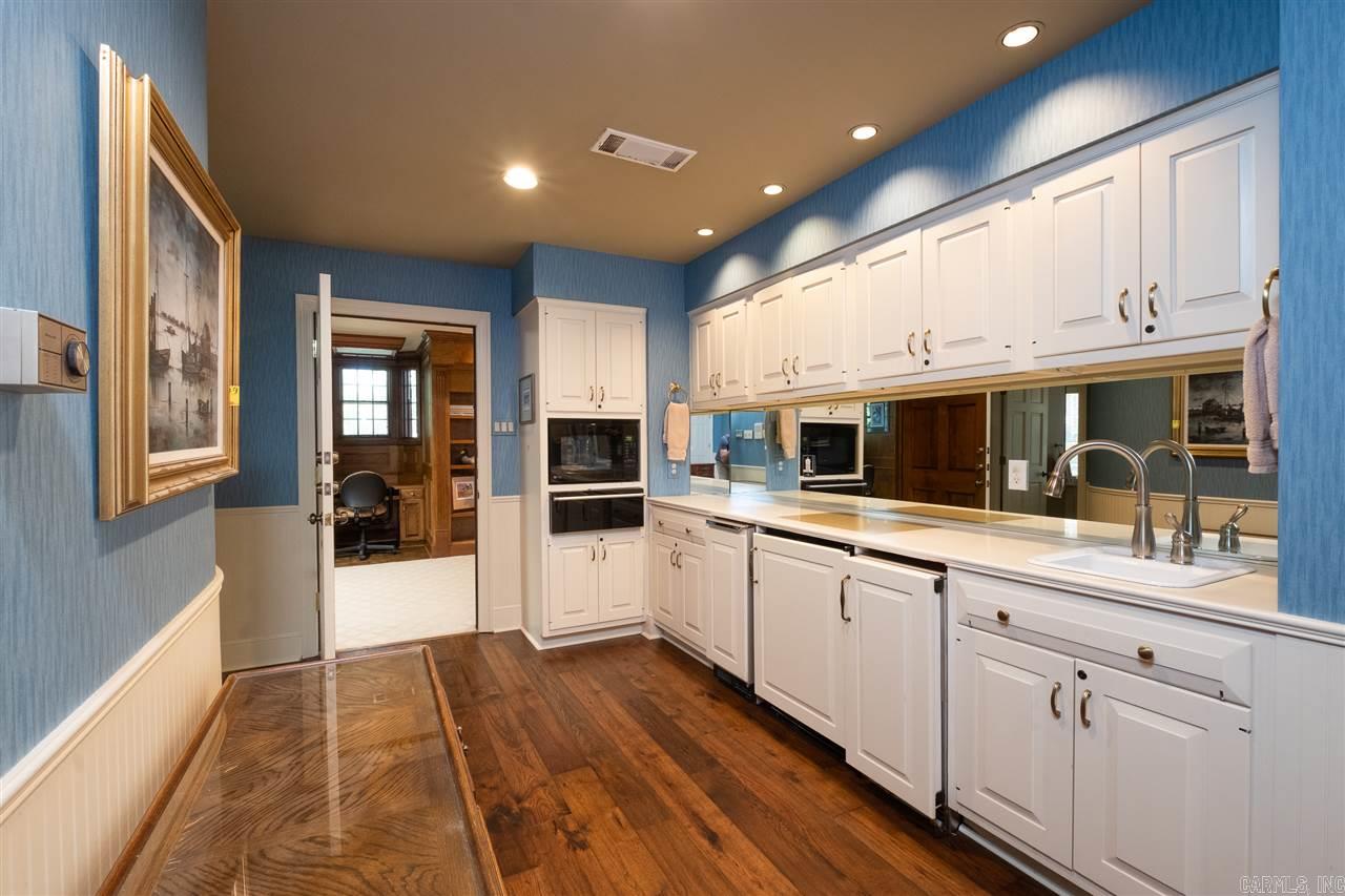 HICKORY HILLS - Residential