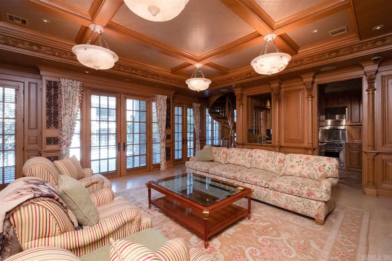 HICKORY HILLS - Residential