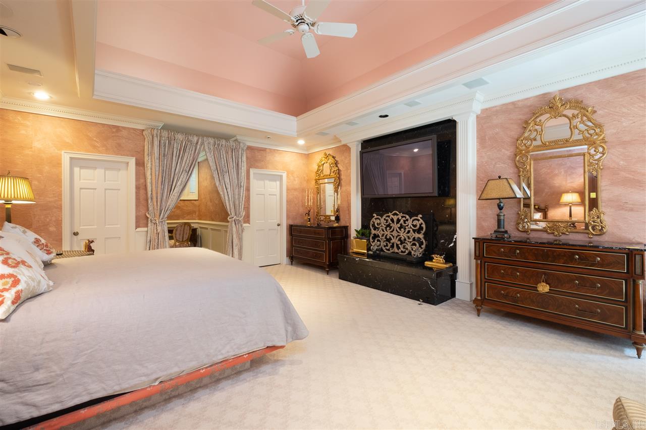 HICKORY HILLS - Residential