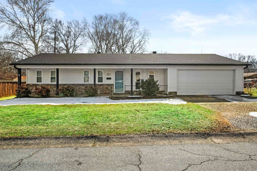 Exceptionally well-maintained corner lot home in Sherwood. New roof installed in 2024 and Water Heater is newly installed. Roomy 3bed / 1 1/2 Bath home with a great open feel and comfortable flow. Large covered patio in the rear for entertaining and adding the feeling of space. Fully privacy fenced for the kids and fur babies to run.