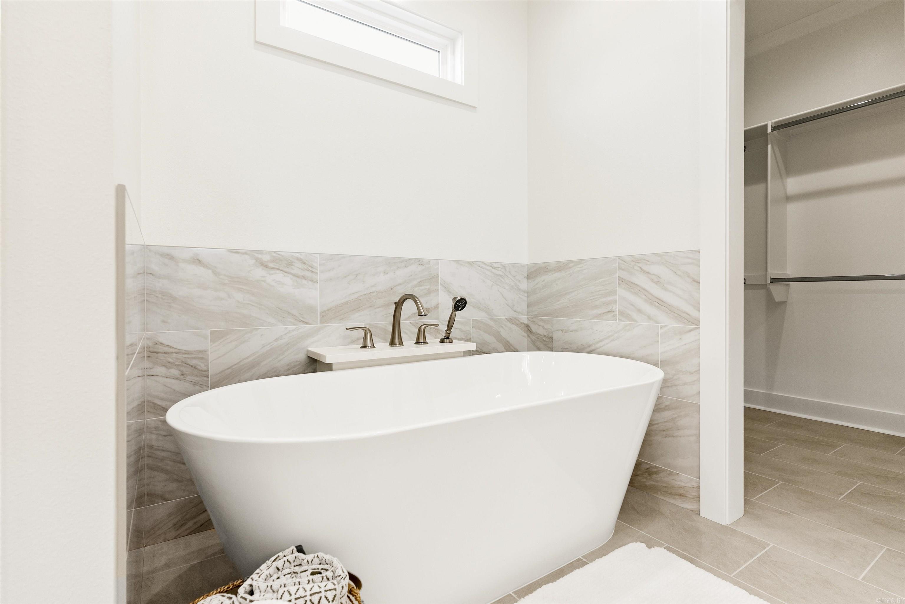 Lands End Estates - Residential