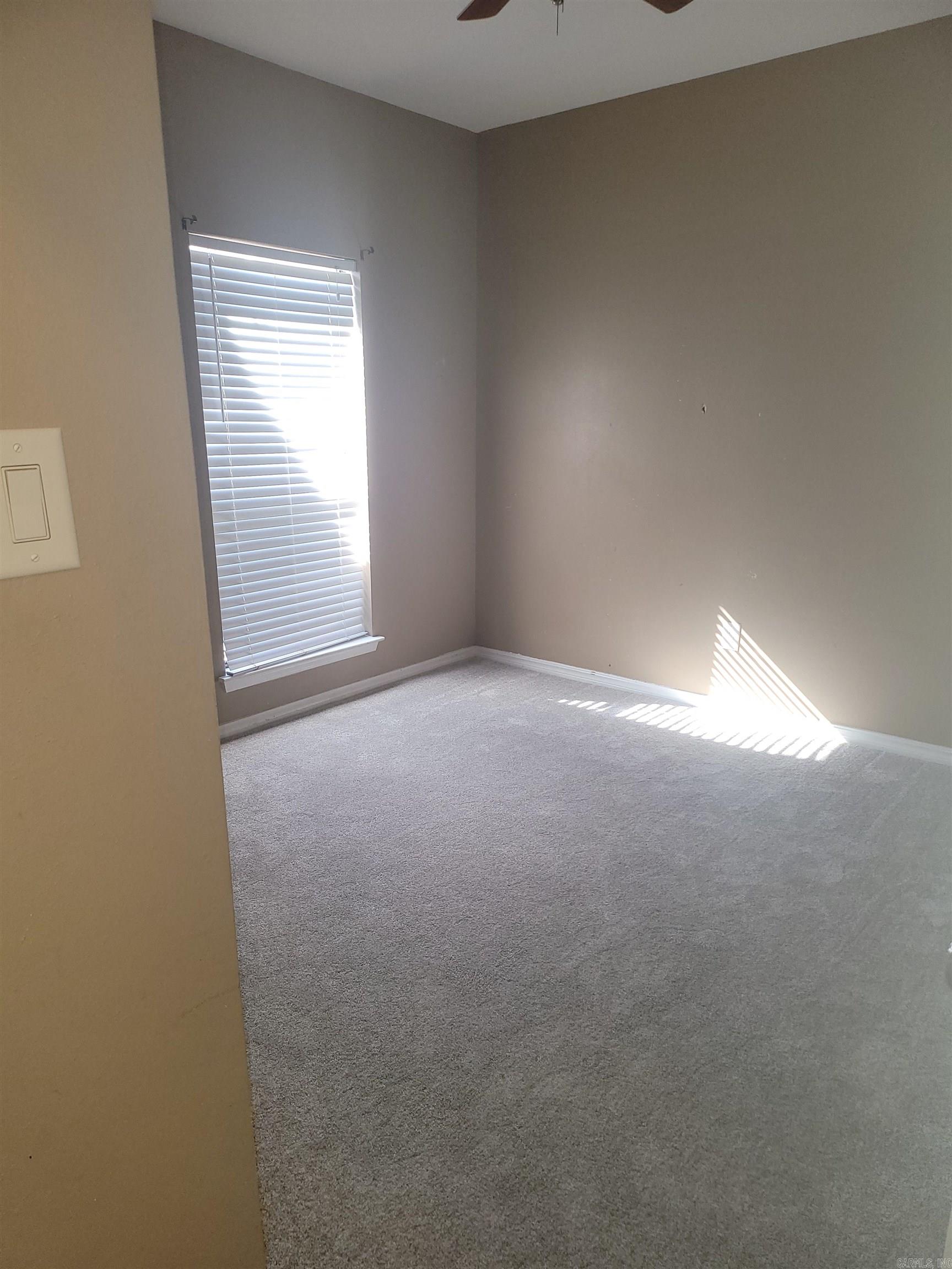 ROLLING OAKS ADDN - Residential Lease