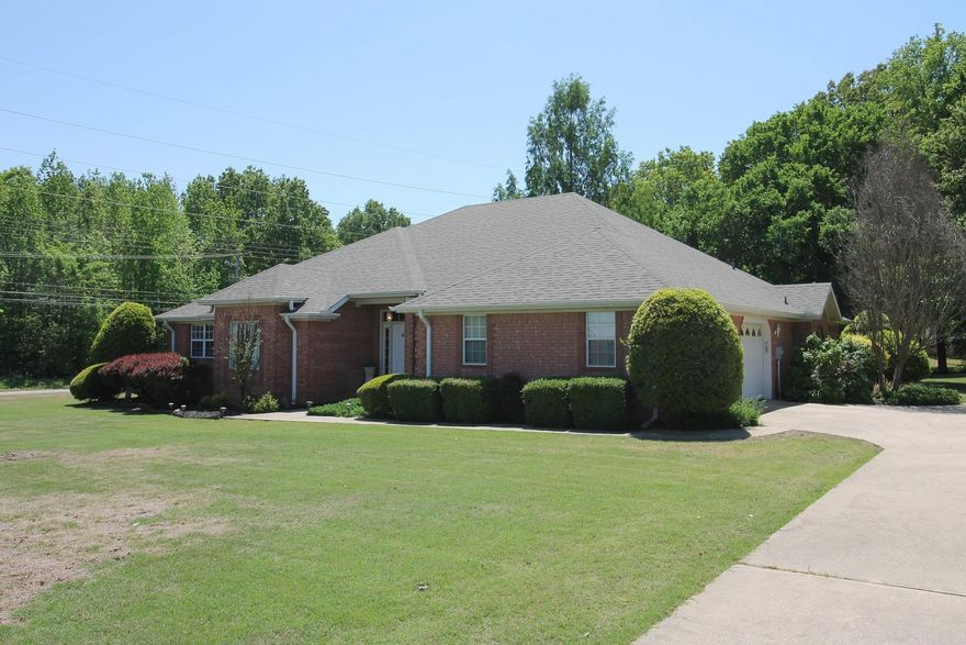 Be the first to look at this wonderful, well kept 2551 sq.ft home. A huge entrance with separate living room on one side and dining on the other. The spacious family room with a gas fireplace is the place to entertain. Double doors exit on to a nice patio partially enclosed with a low brick wall which will be a great place to relax at the end of the day. 4 spacious bedrooms located on the left side of this floor plan are made even more convenient with 3 full bathrooms to accommodate occupants.  The main bedroom; located on the opposite side of the house, allows for privacy with it's own huge bathroom and walk-in closet. This home is located first on the left when entering into Park Ridge Estate Subdivision.  While you will want to add your own distinct character to make this your forever home clients will agree this will be a great place to call home.