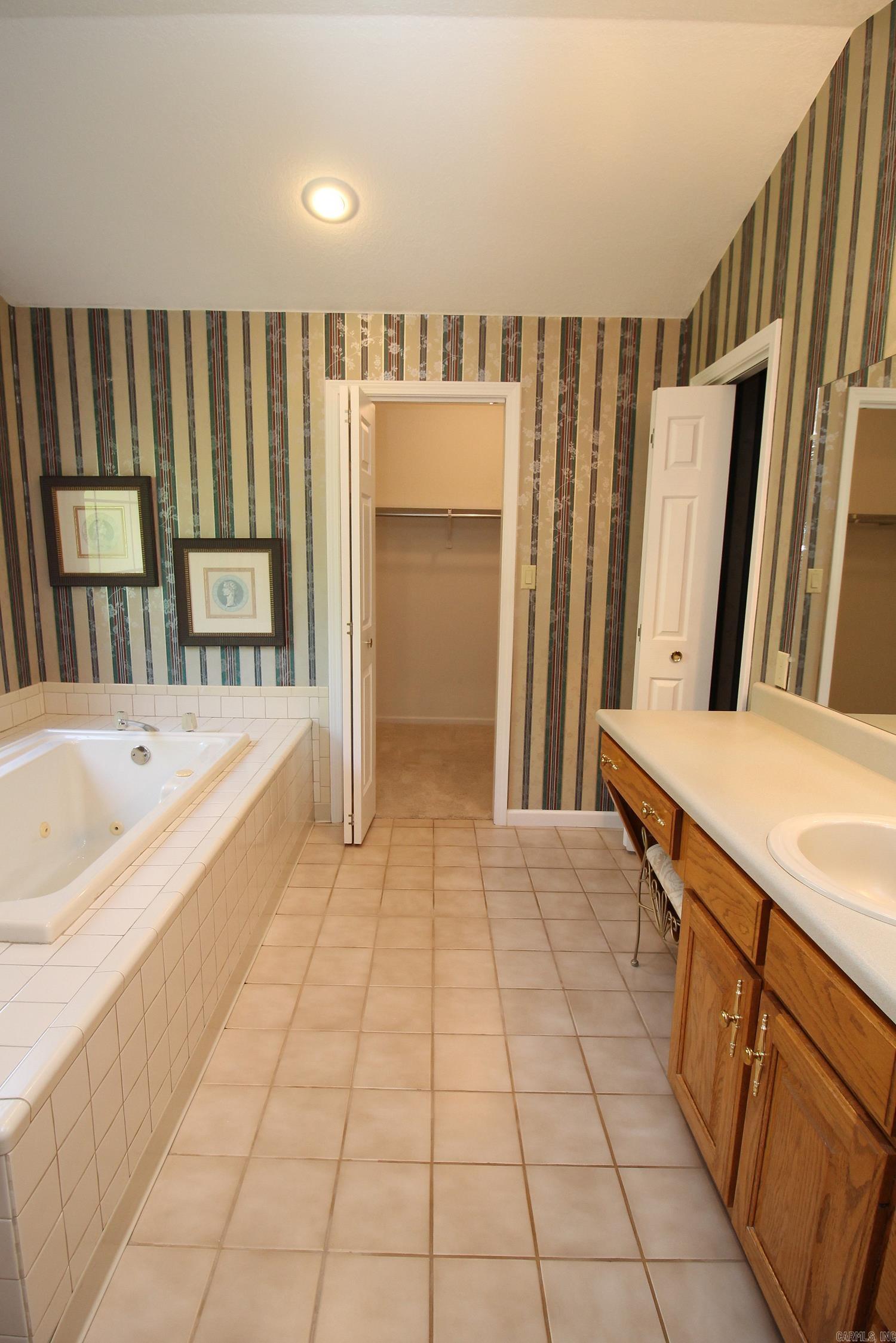 PARK RIDGE ESTATE - Residential