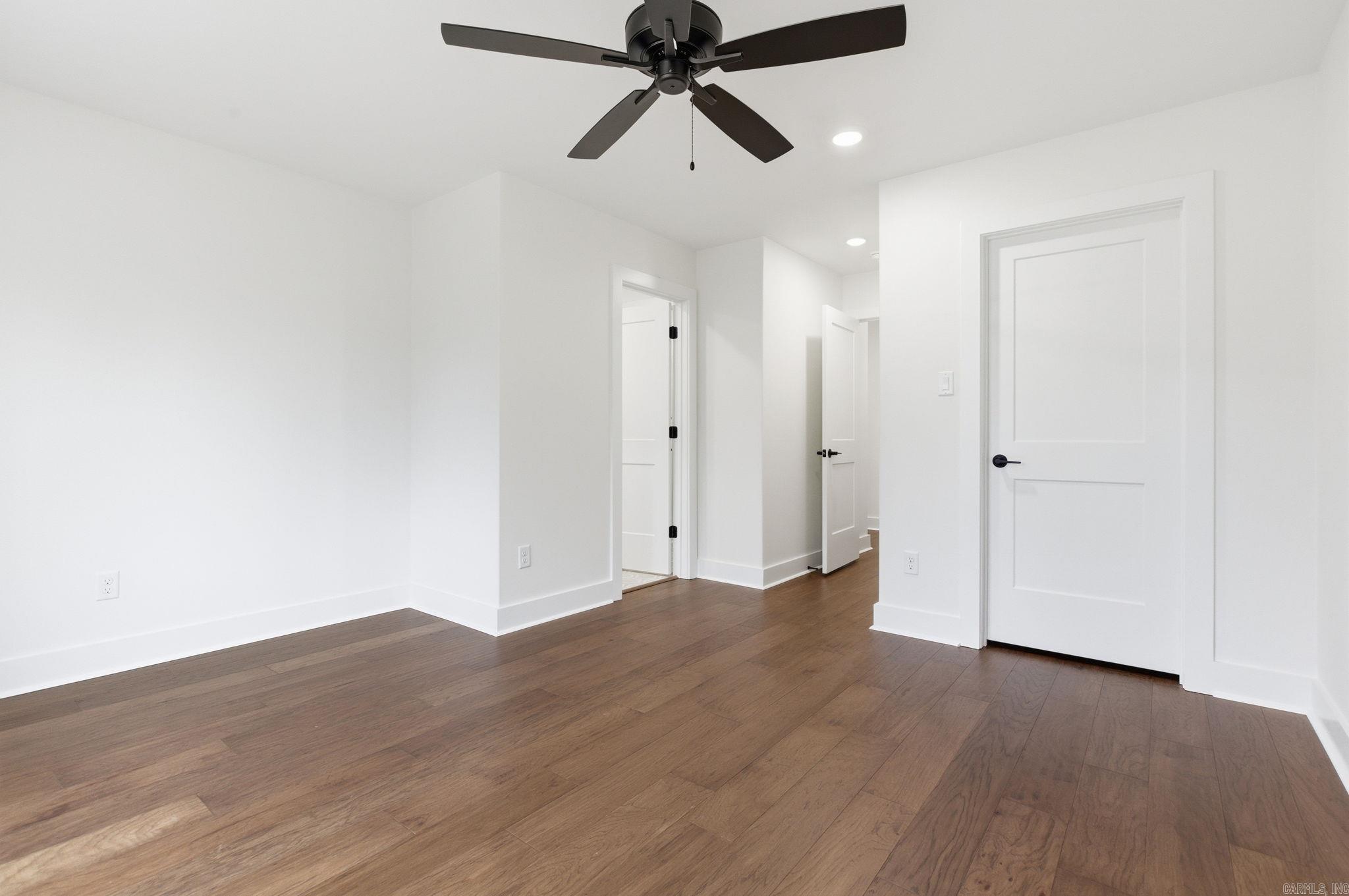 AVILLA MANOR - Residential