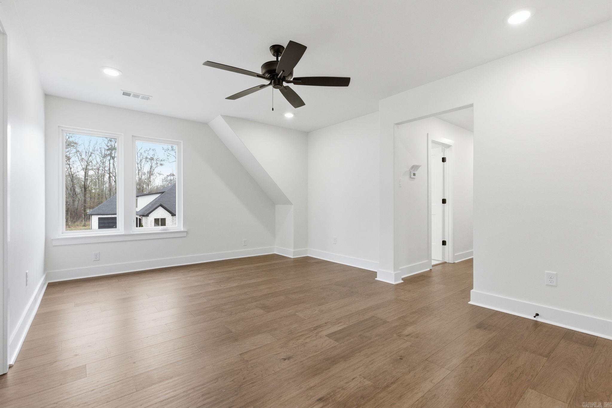 AVILLA MANOR - Residential