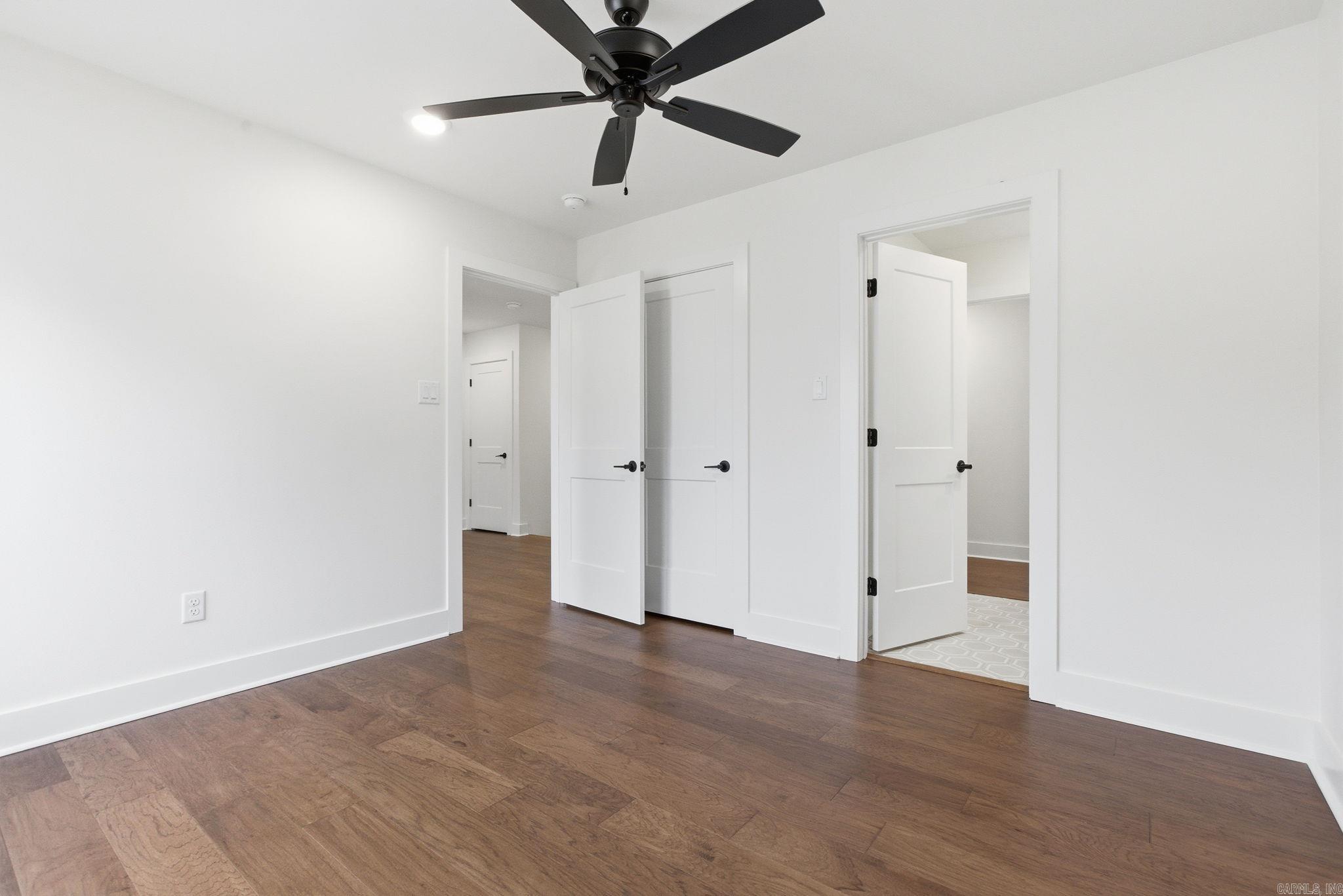 AVILLA MANOR - Residential