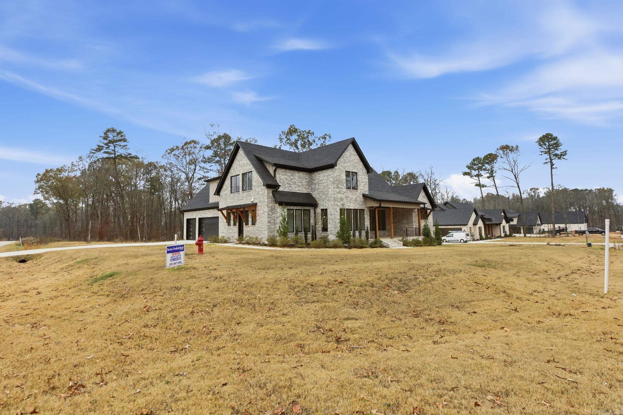 AVILLA MANOR - Residential