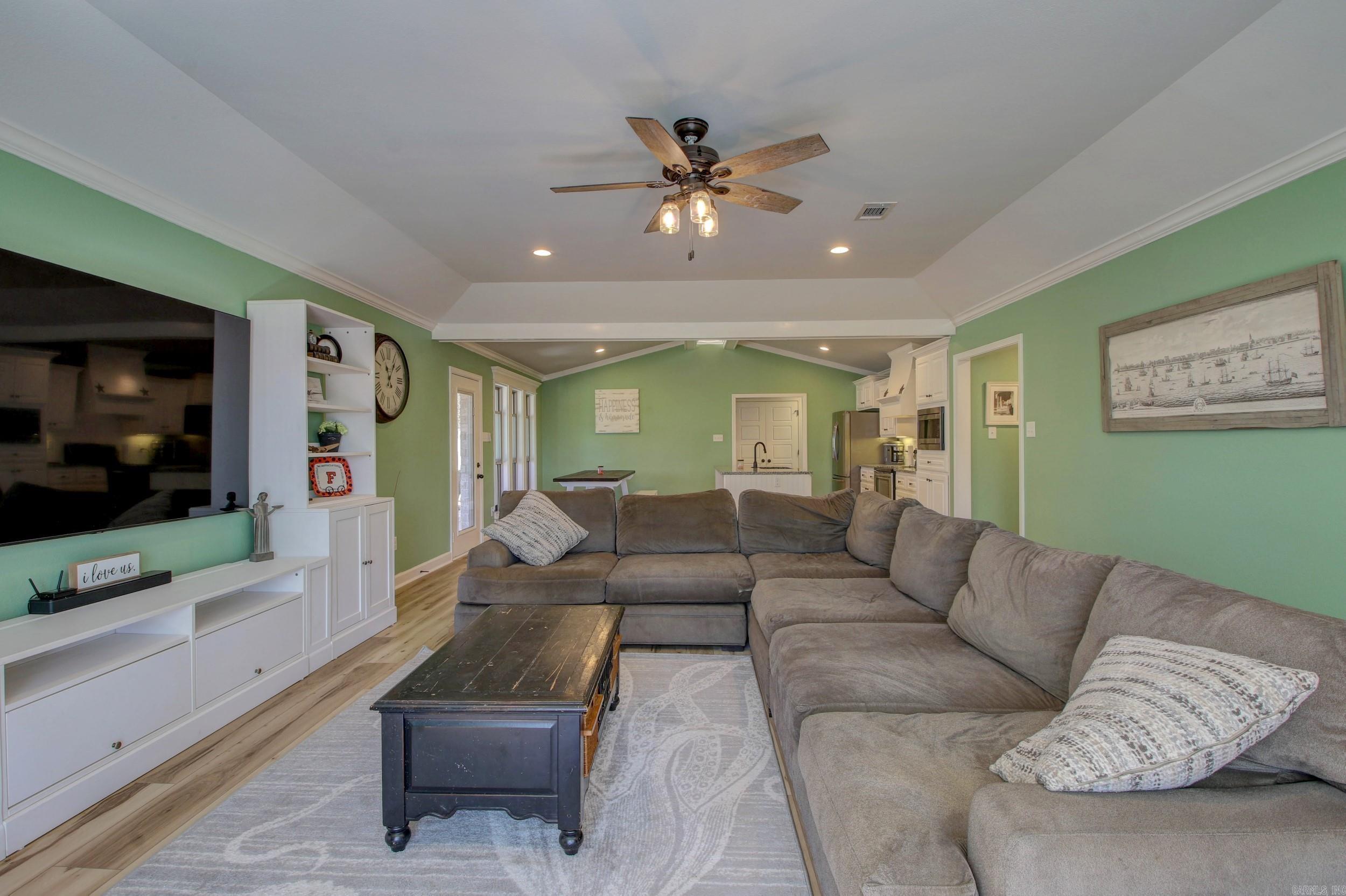 AUSTIN VILLAGE - Residential