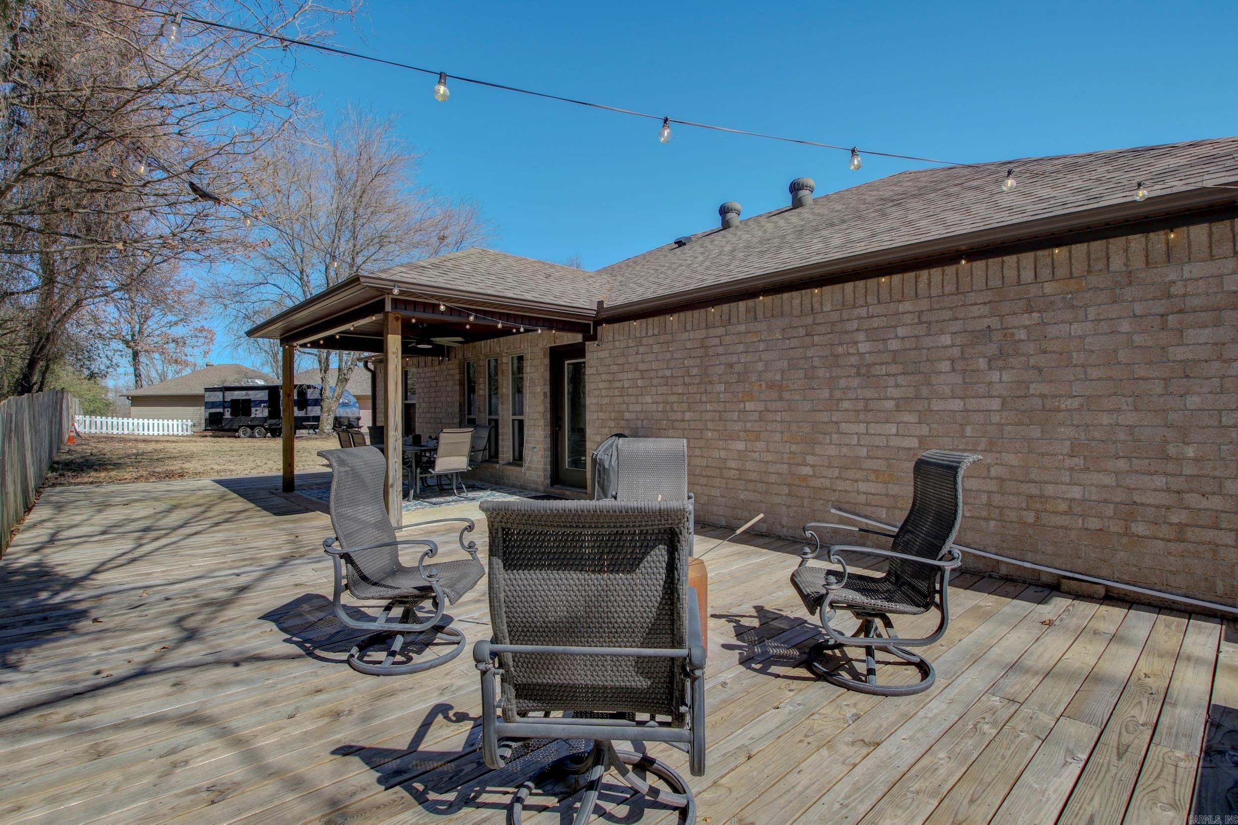 AUSTIN VILLAGE - Residential