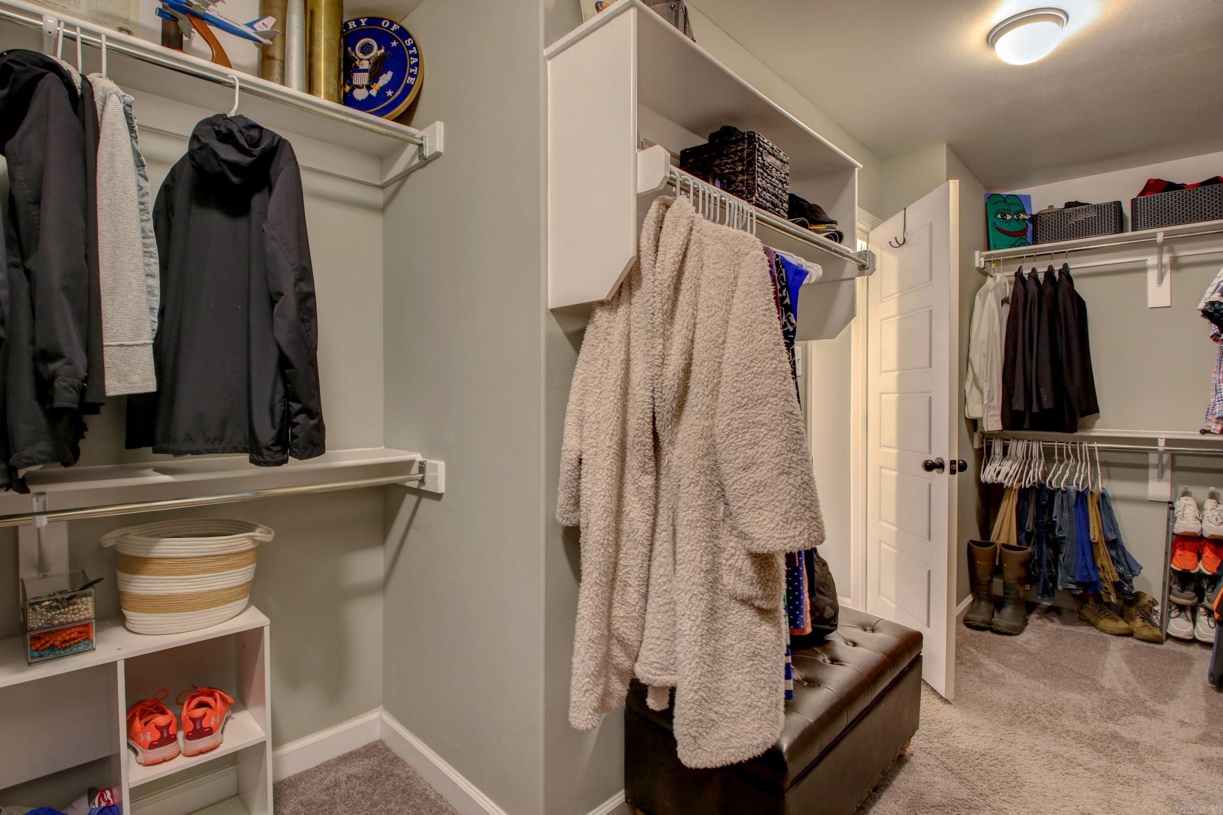 AUSTIN VILLAGE - Residential