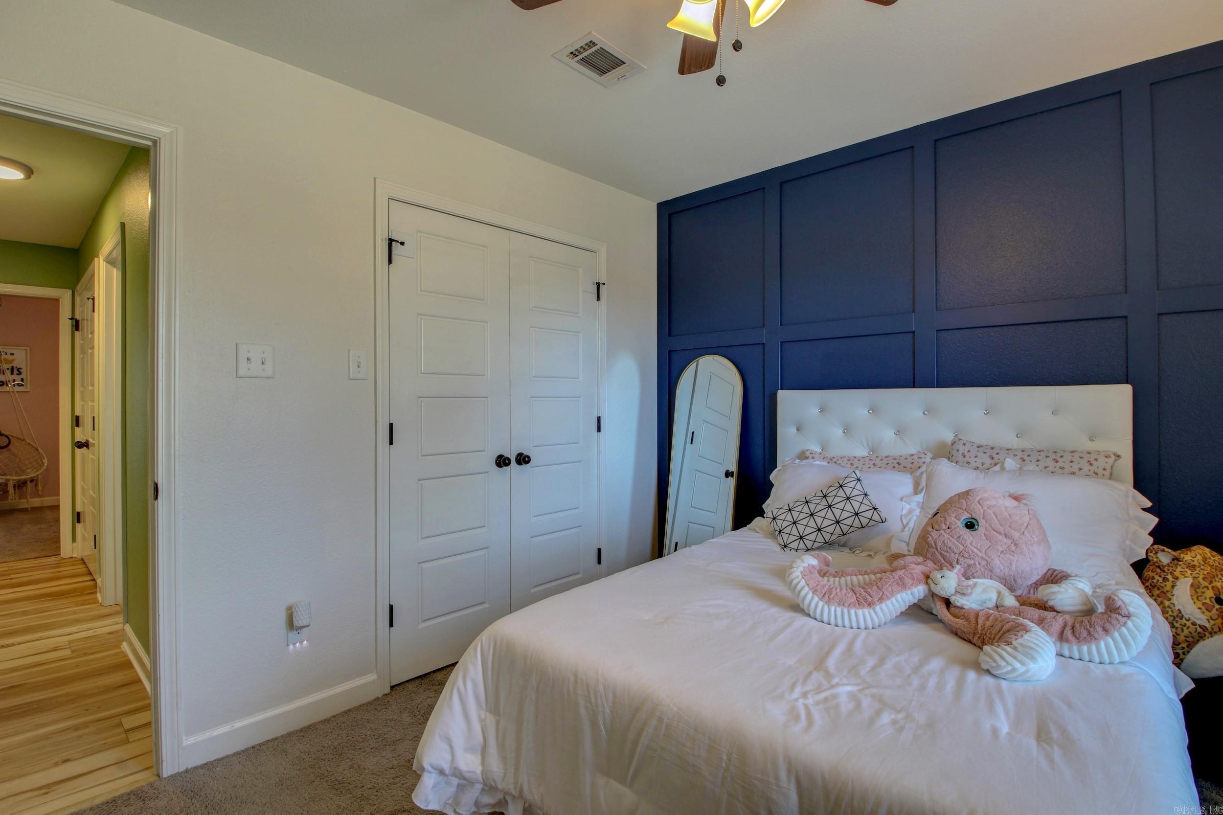 AUSTIN VILLAGE - Residential