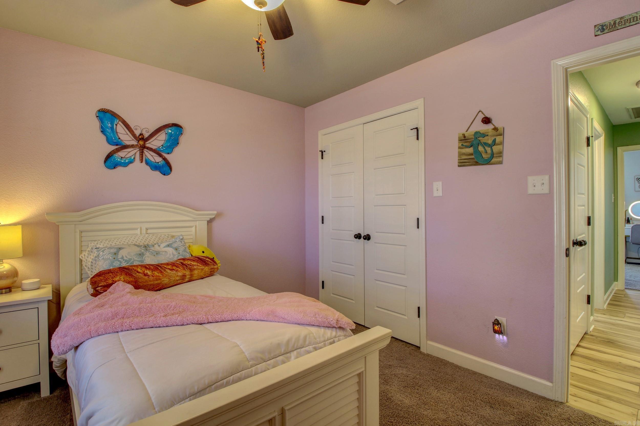 AUSTIN VILLAGE - Residential