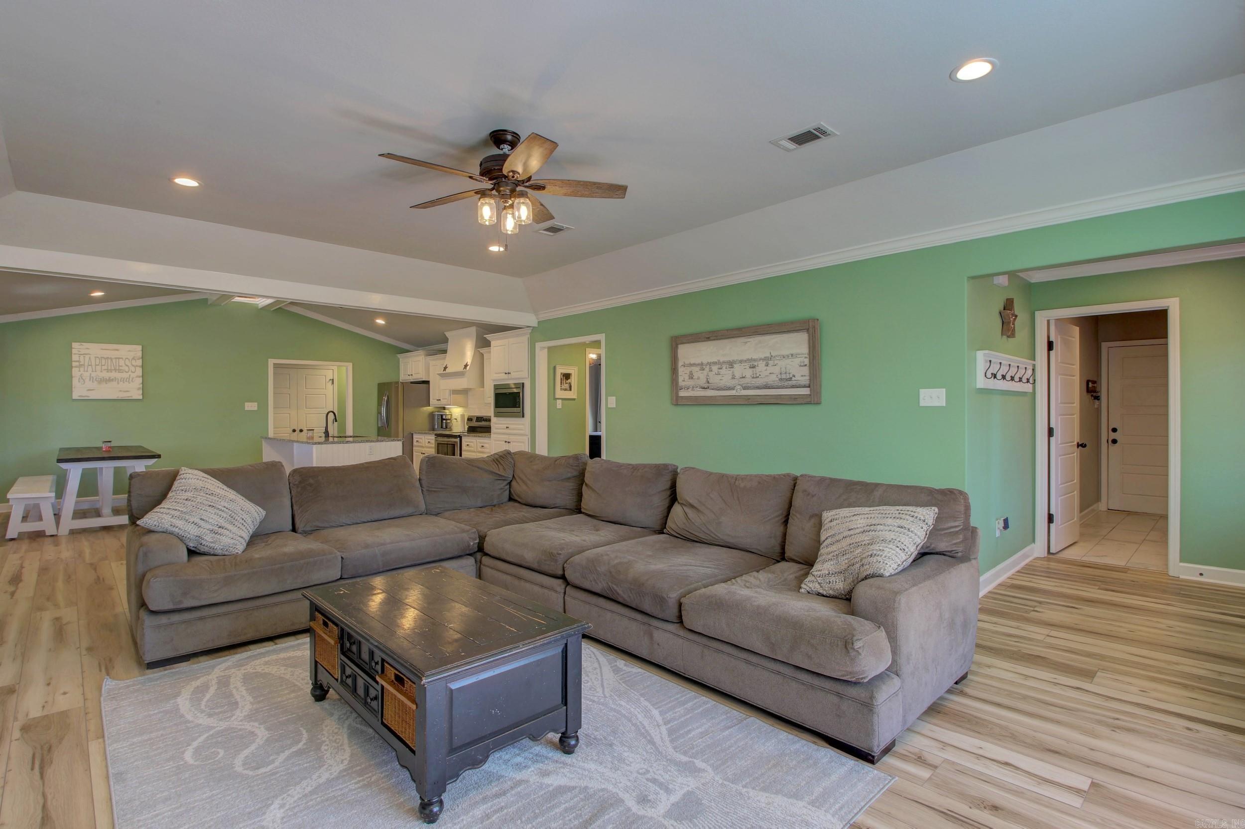 AUSTIN VILLAGE - Residential