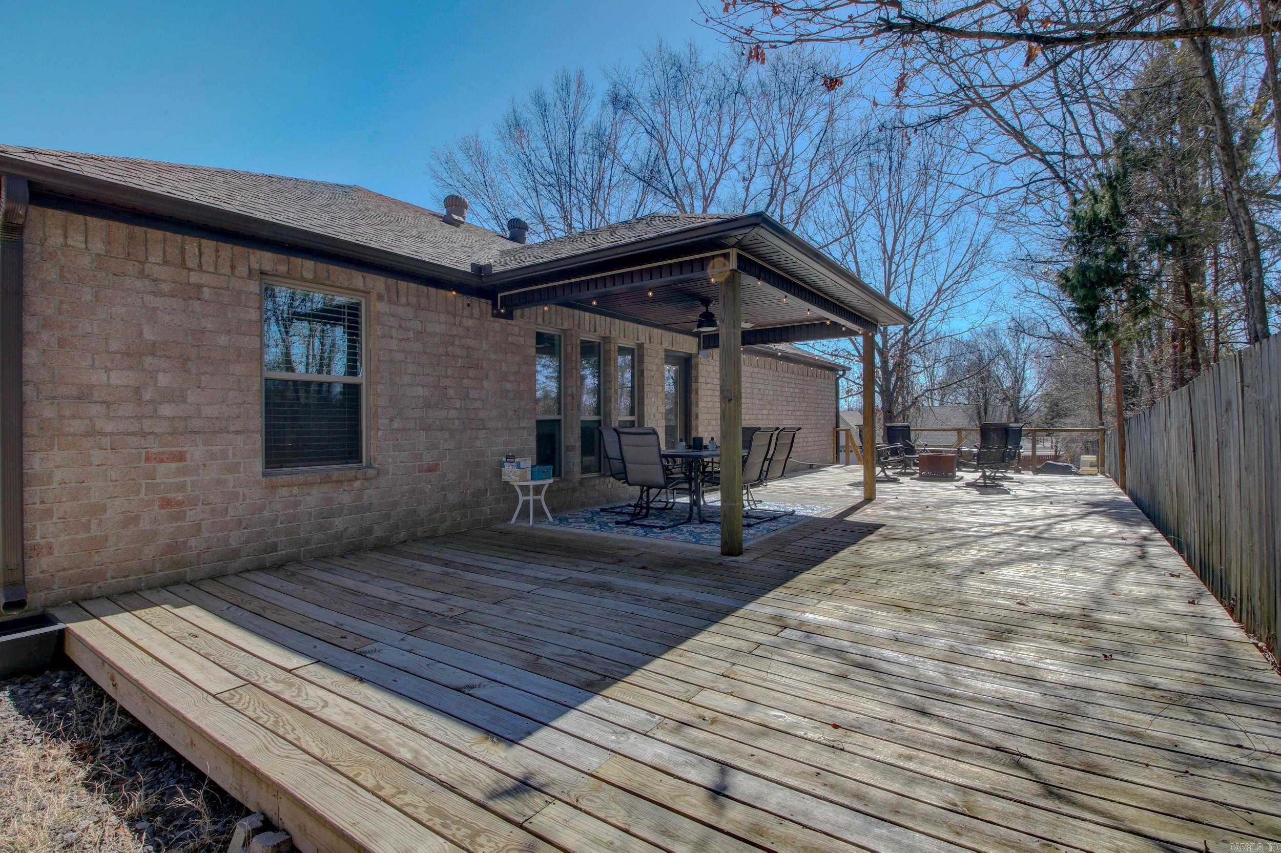 AUSTIN VILLAGE - Residential