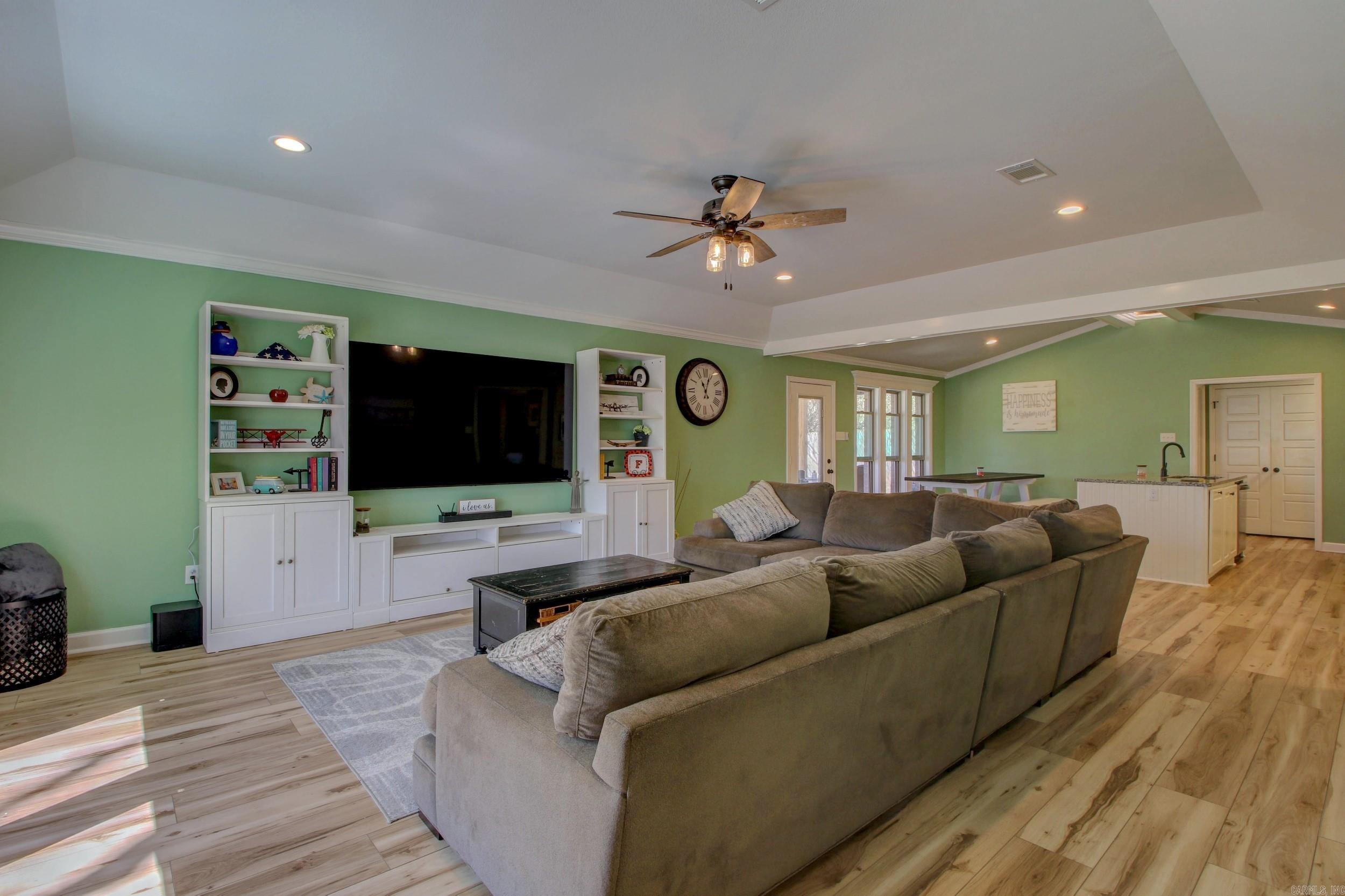 AUSTIN VILLAGE - Residential