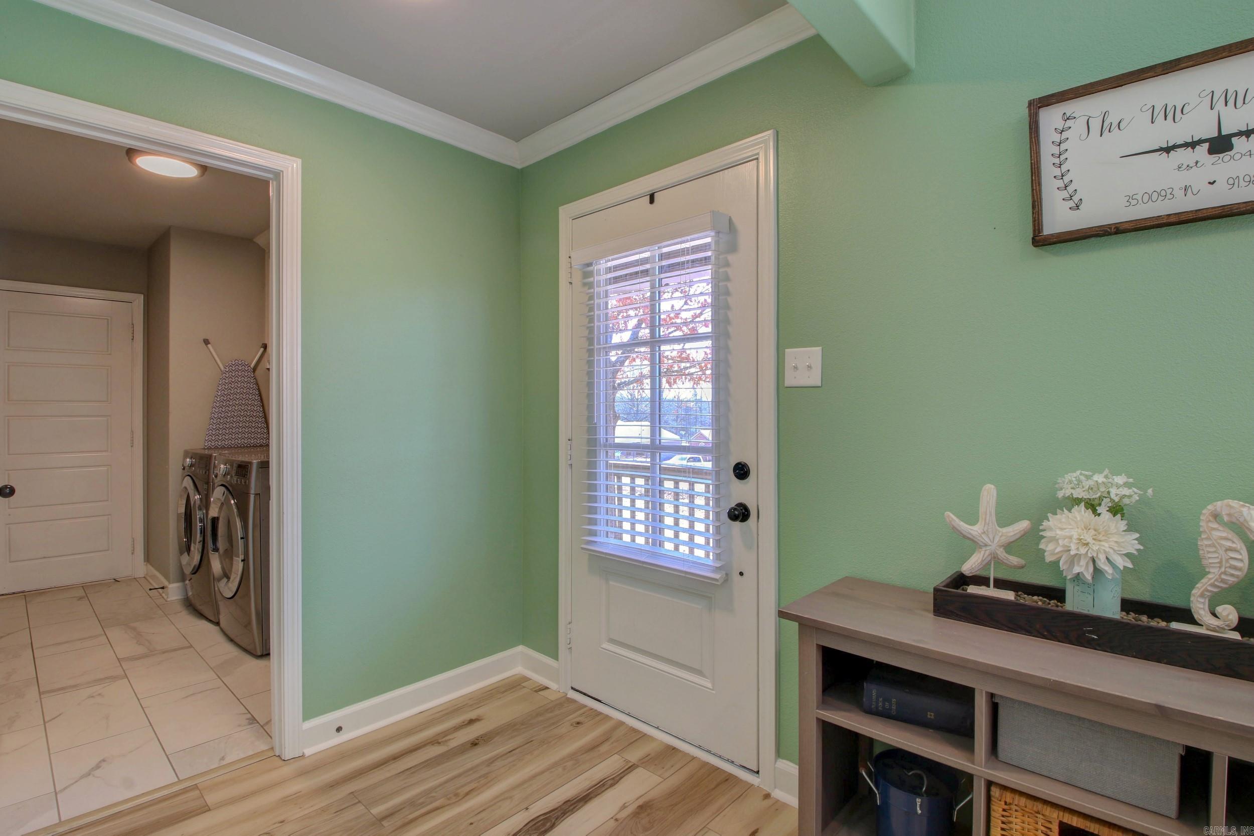 AUSTIN VILLAGE - Residential