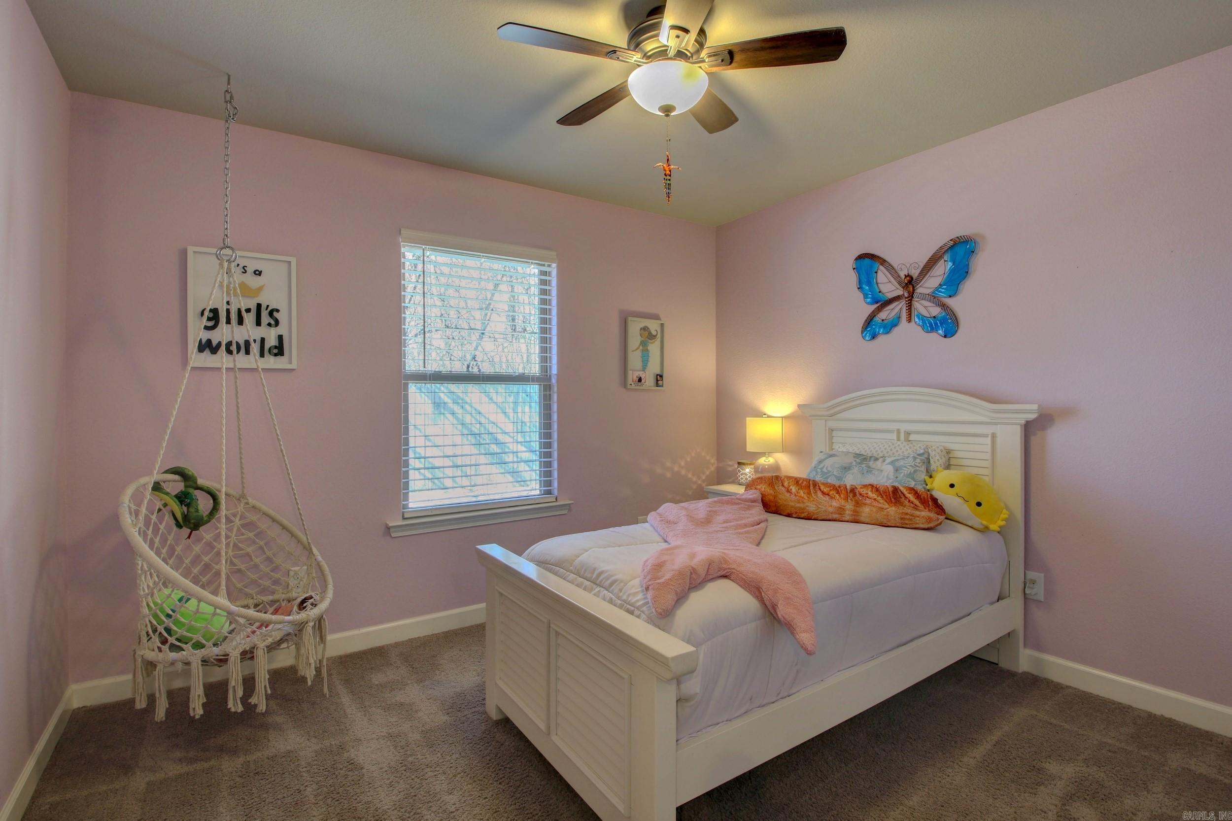 AUSTIN VILLAGE - Residential