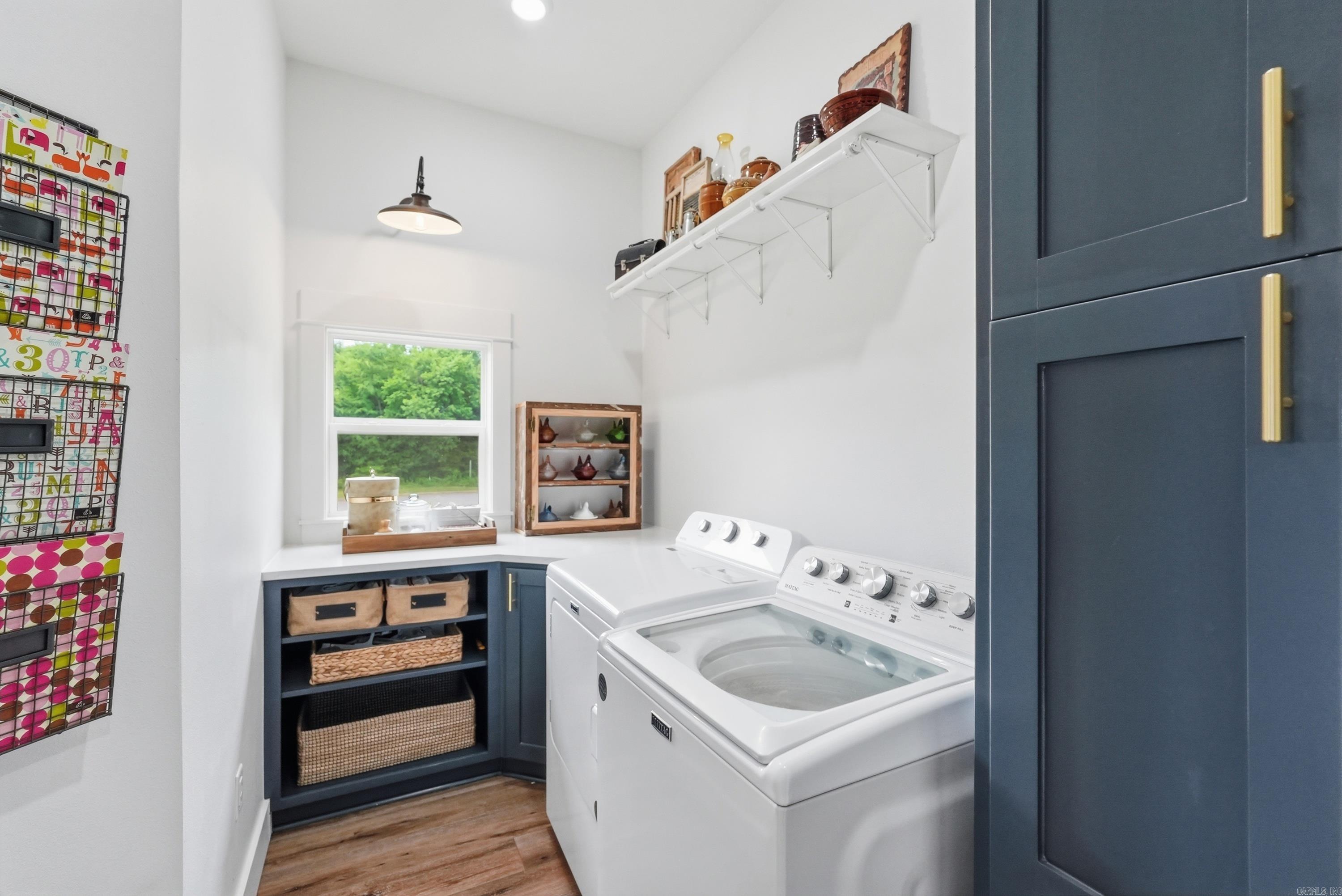 EDGEWOOD PARK - Residential