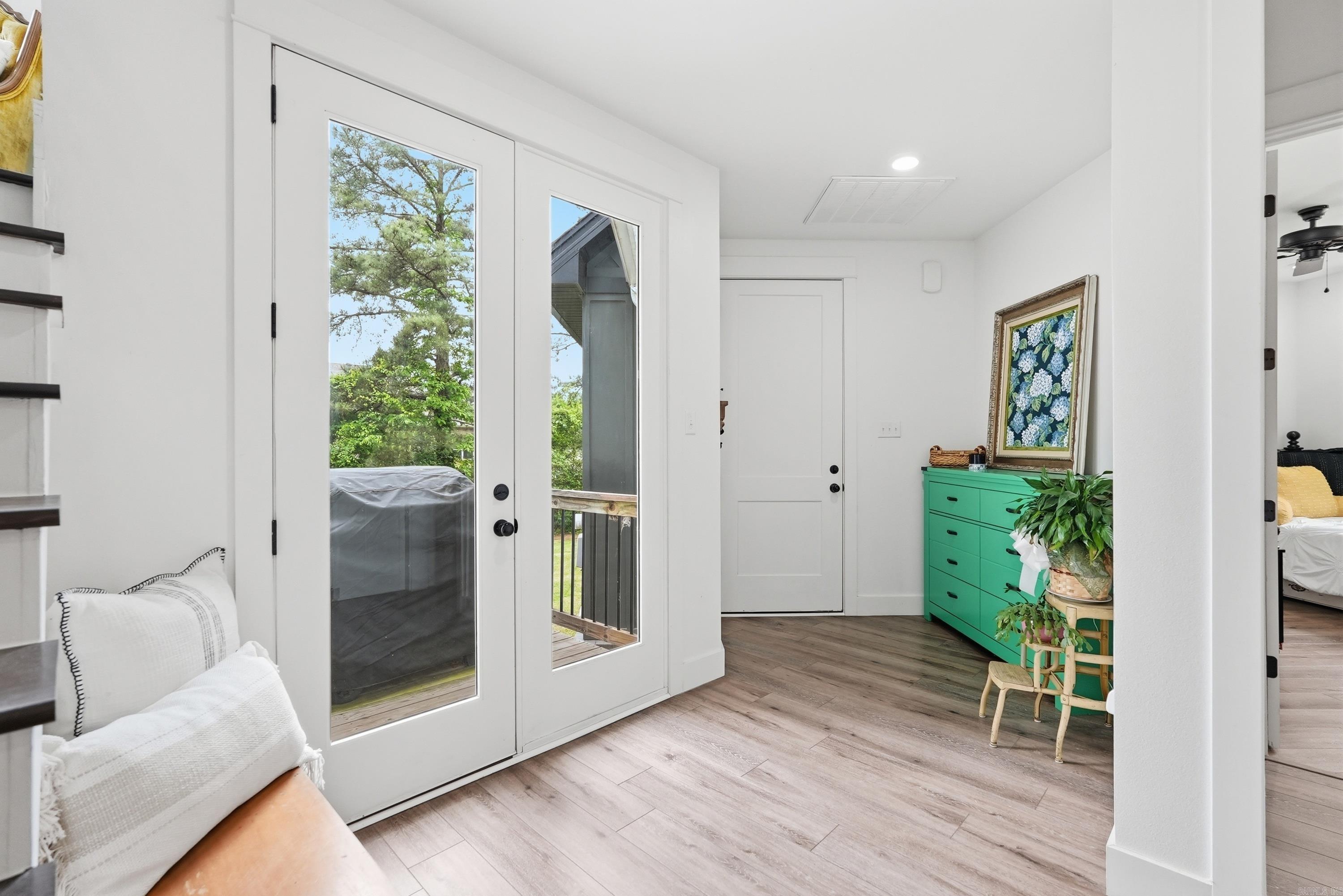 EDGEWOOD PARK - Residential