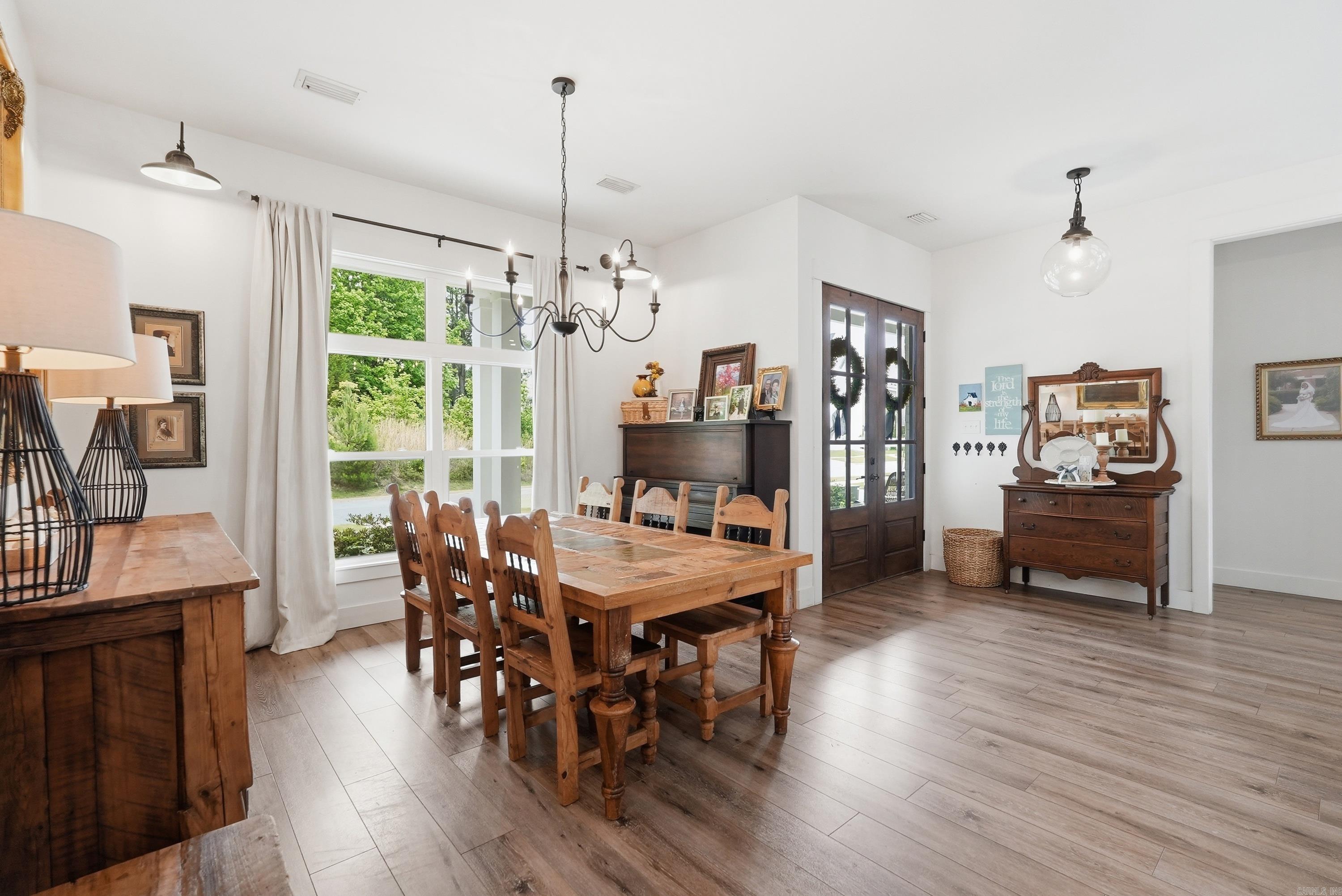 EDGEWOOD PARK - Residential