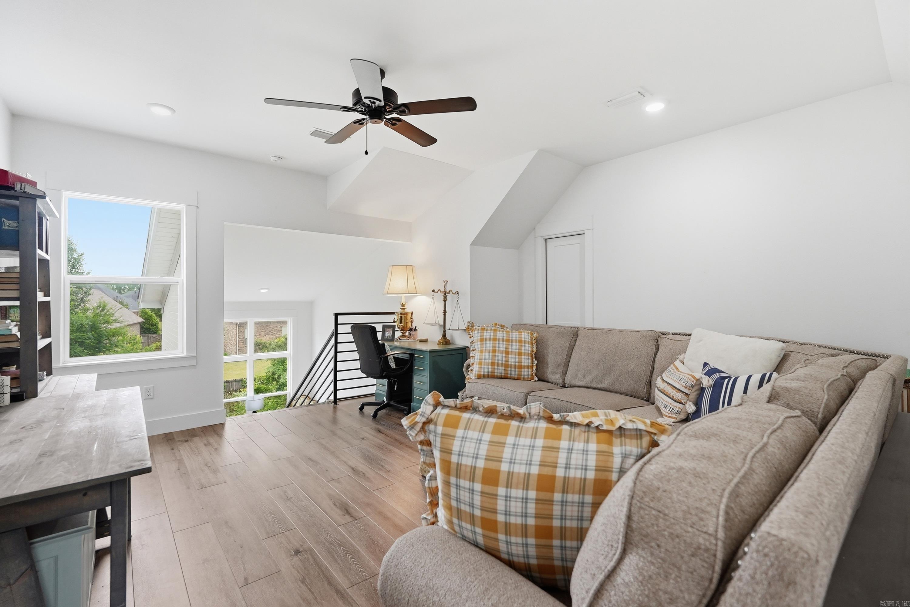 EDGEWOOD PARK - Residential