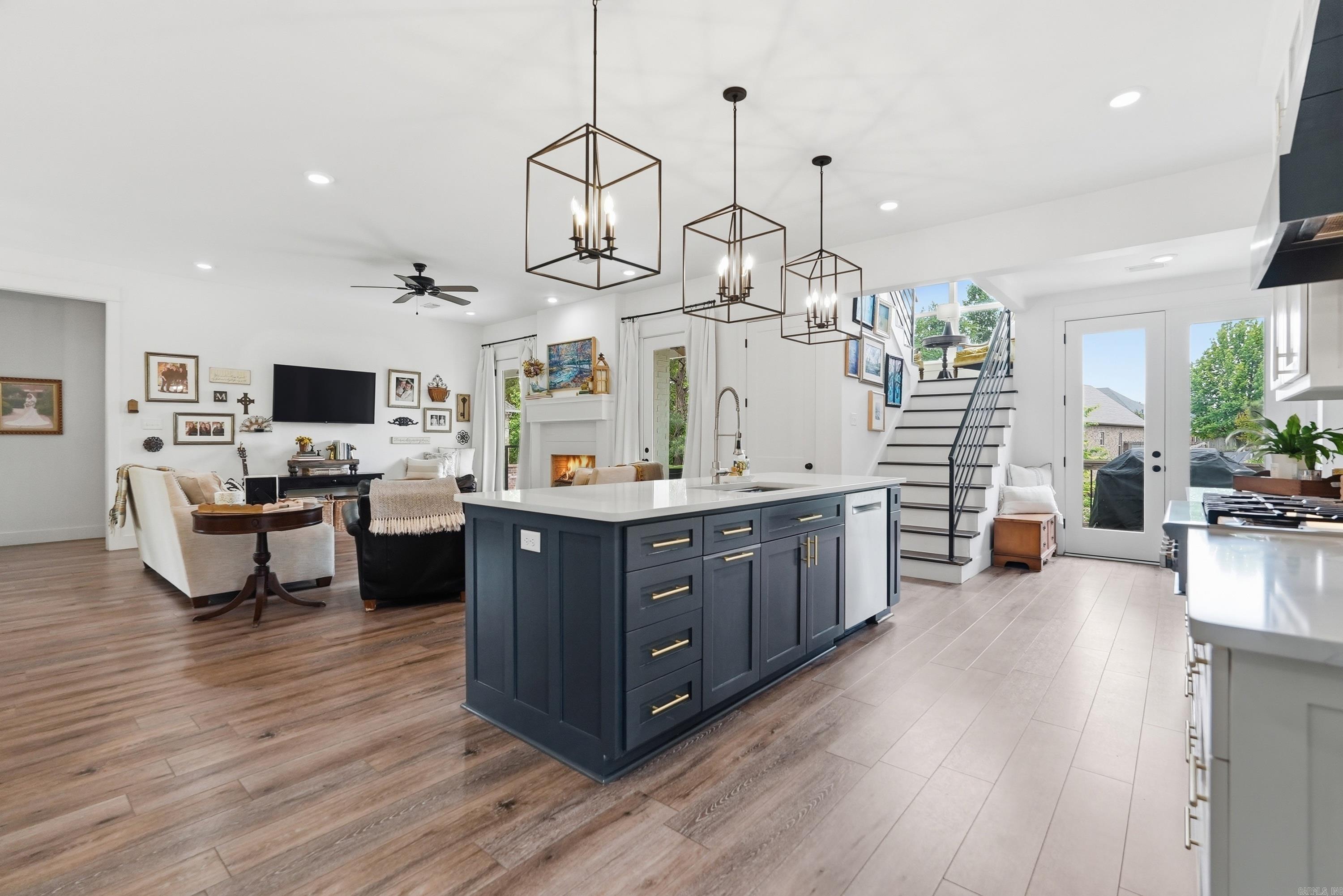 EDGEWOOD PARK - Residential