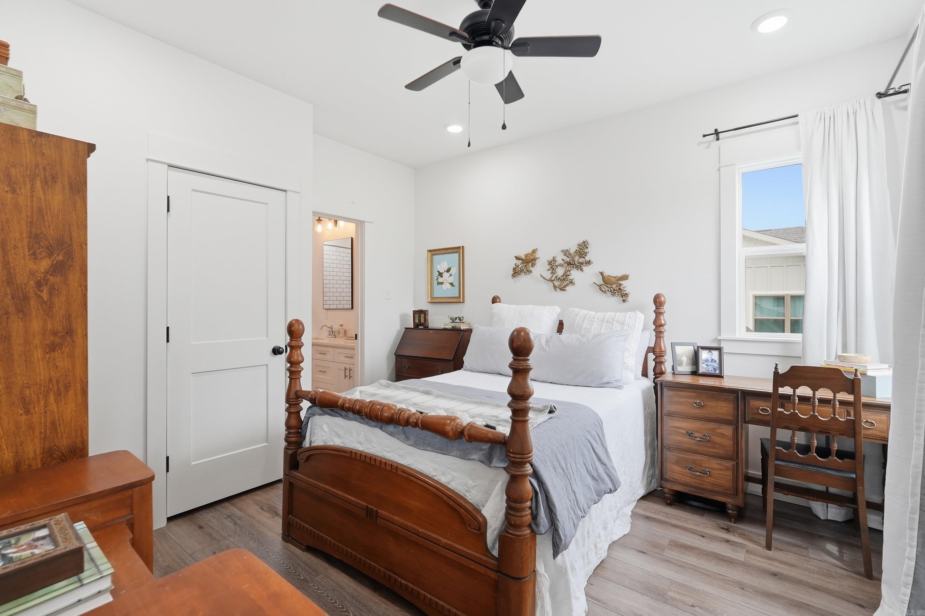 EDGEWOOD PARK - Residential