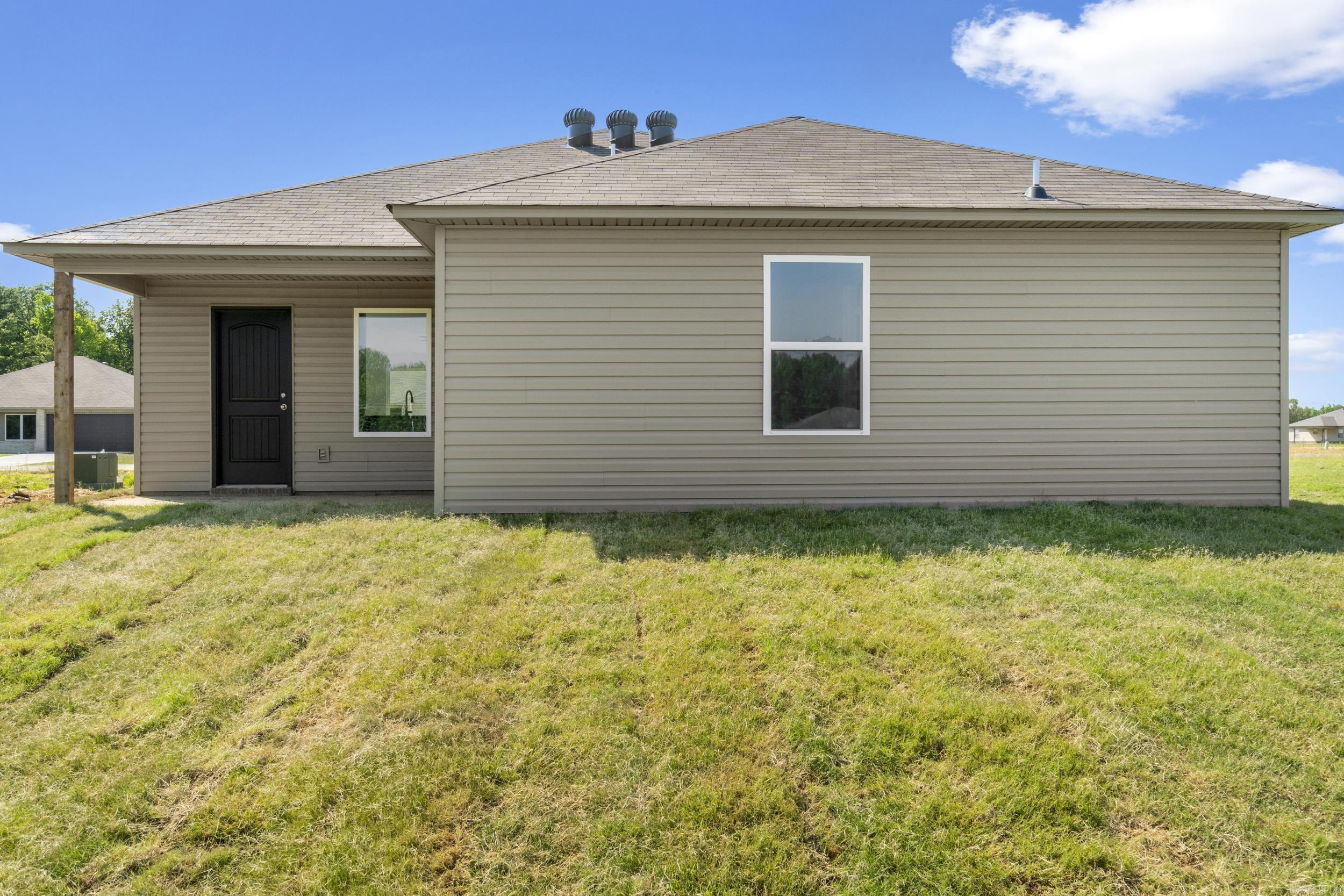 DEERFIELD ESTATES - Residential