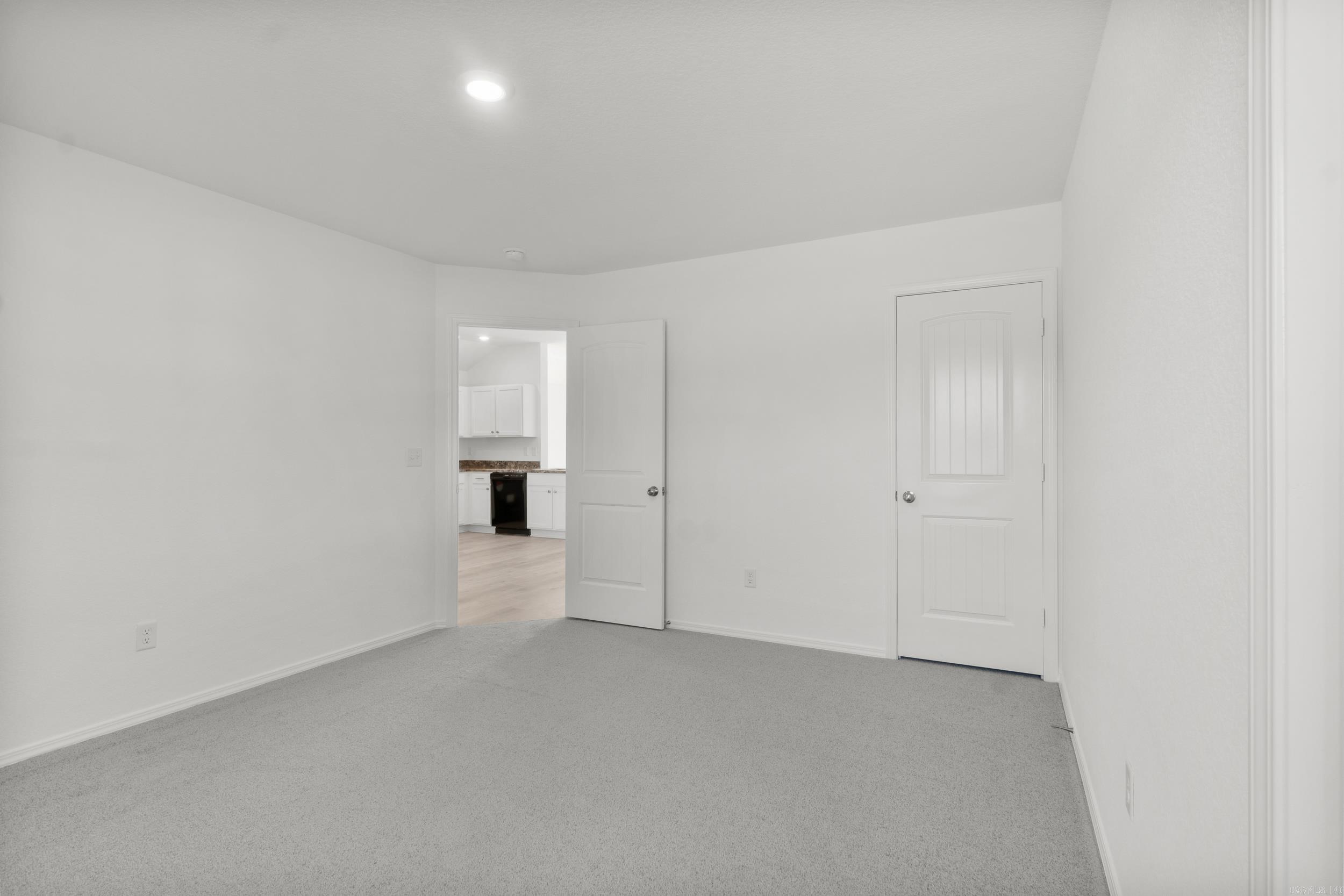 DEERFIELD ESTATES - Residential