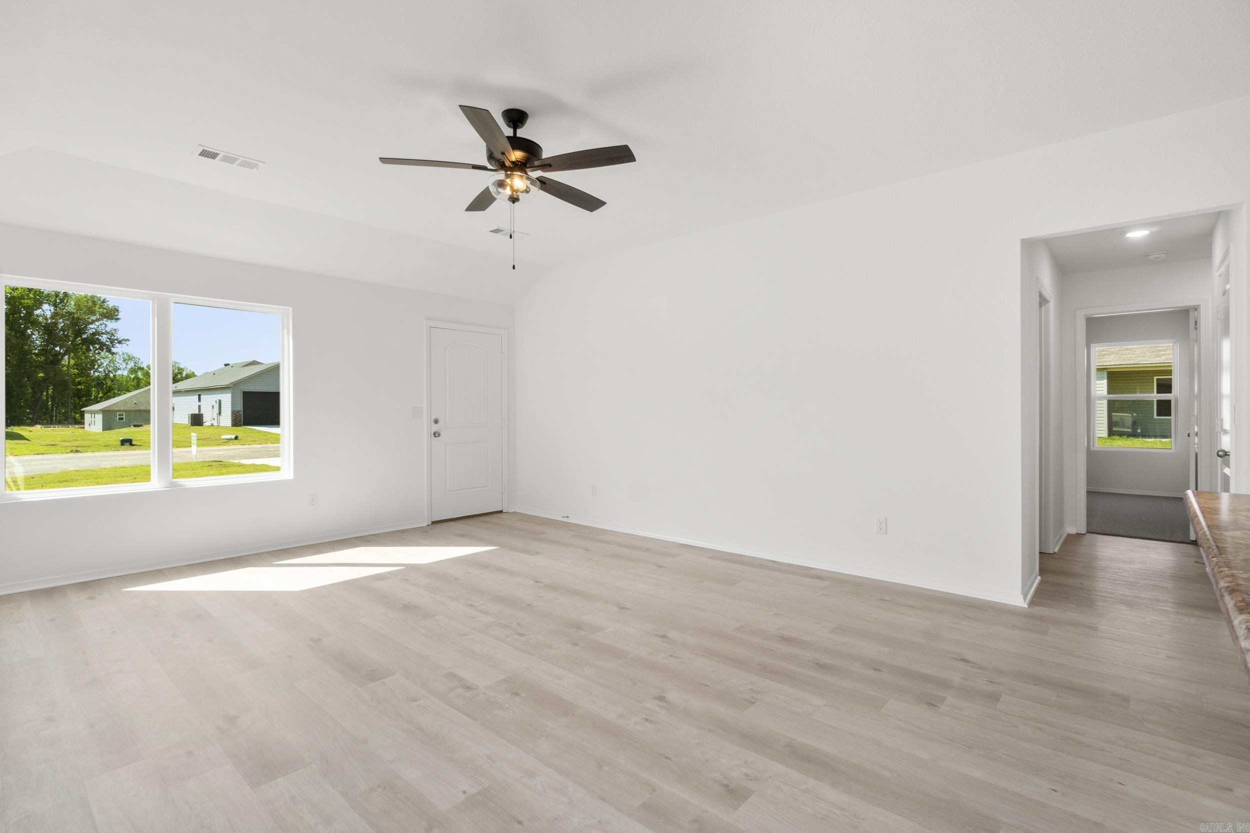 DEERFIELD ESTATES - Residential