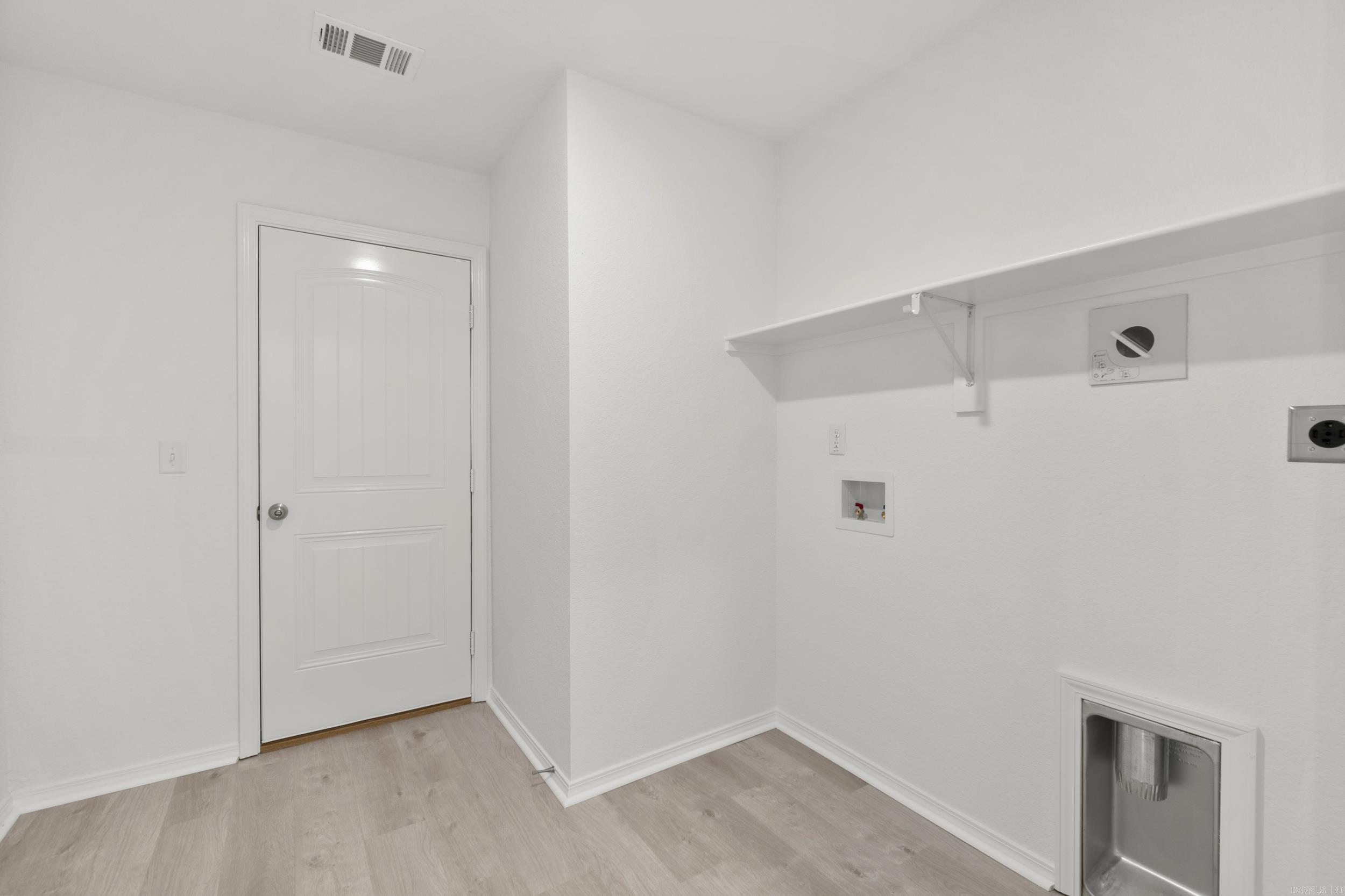 DEERFIELD ESTATES - Residential