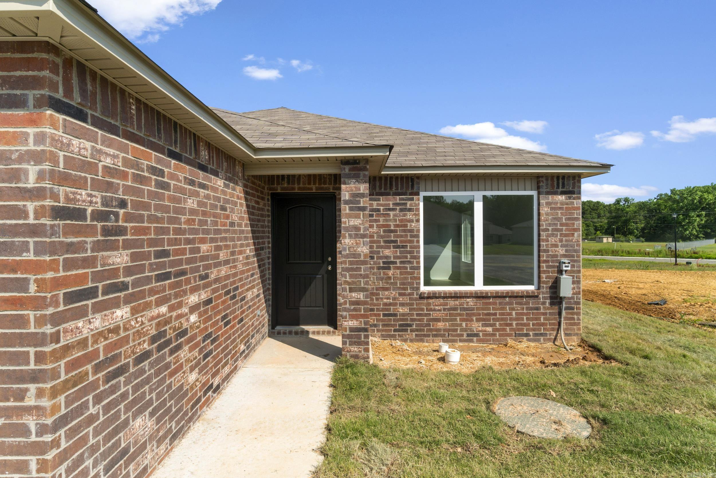 DEERFIELD ESTATES - Residential