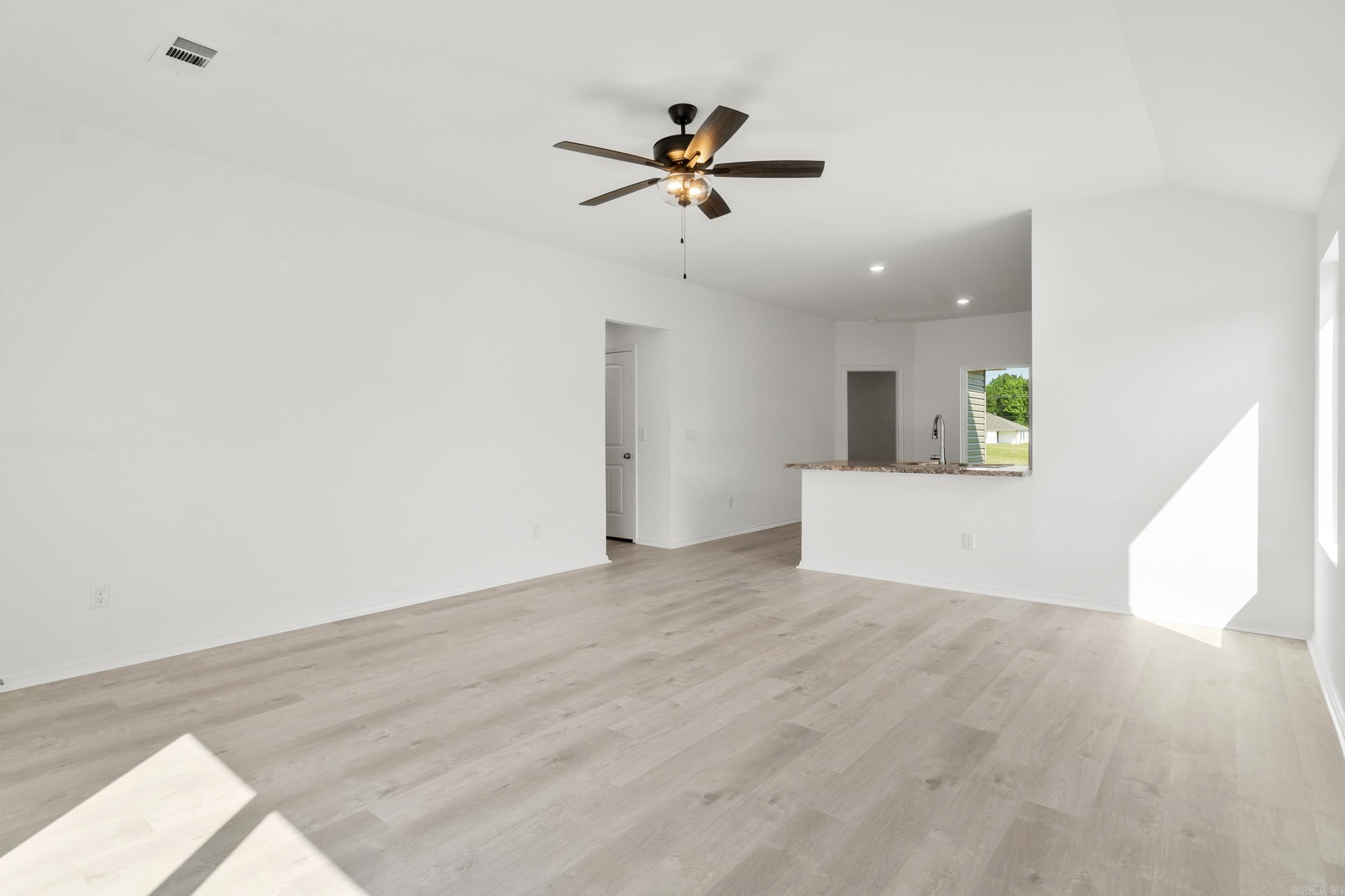 DEERFIELD ESTATES - Residential