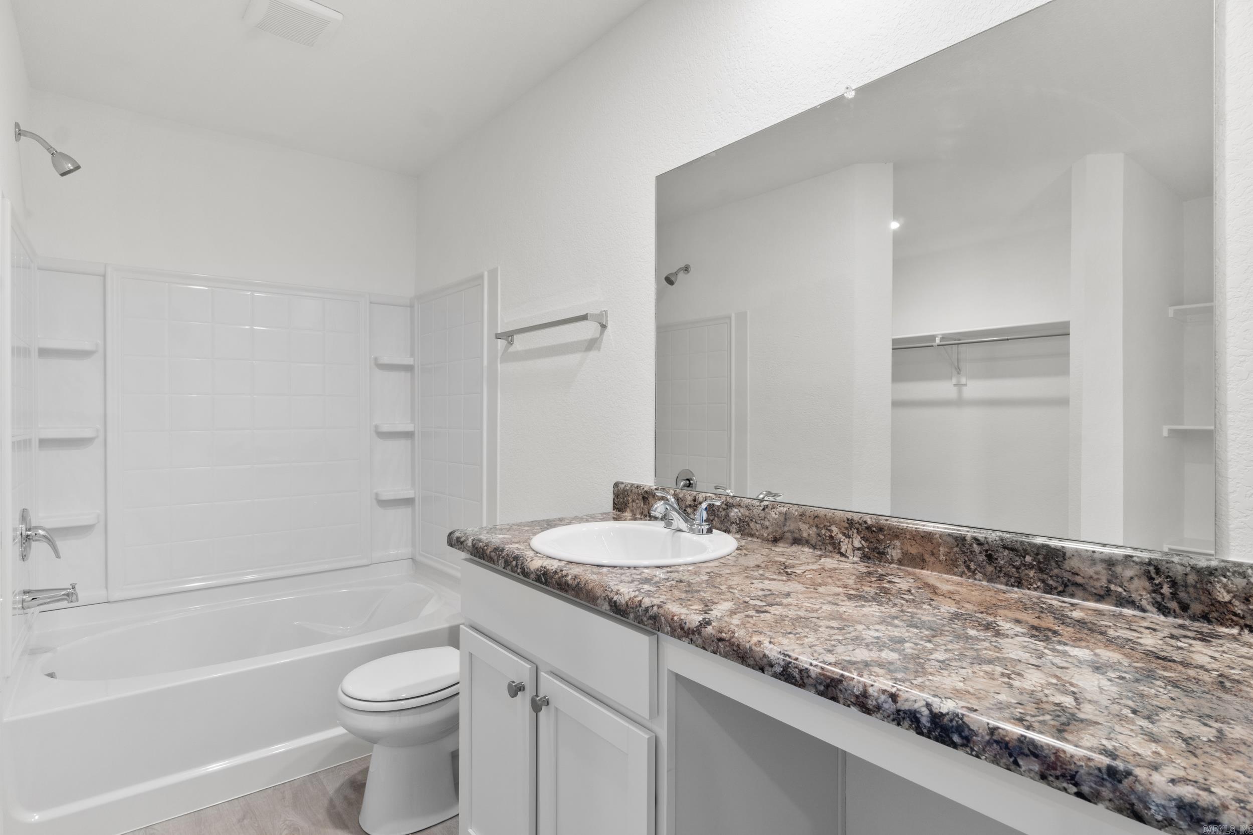 DEERFIELD ESTATES - Residential