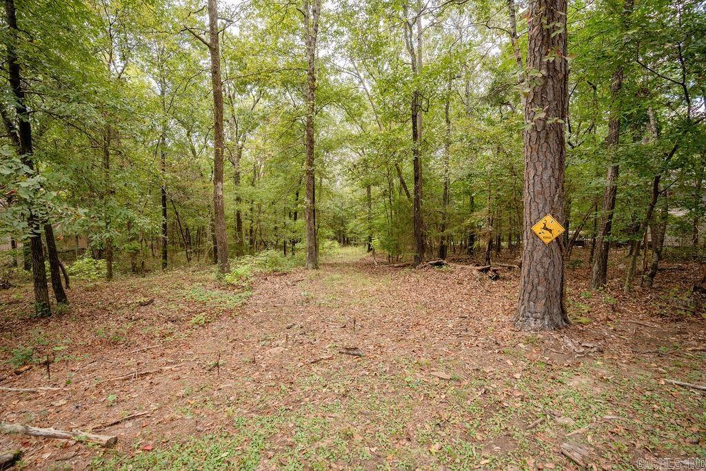BAYWOOD - LAKE - Residential