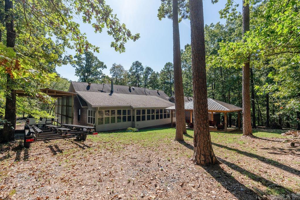 BAYWOOD - LAKE - Residential