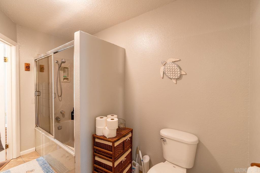 BAYWOOD - LAKE - Residential